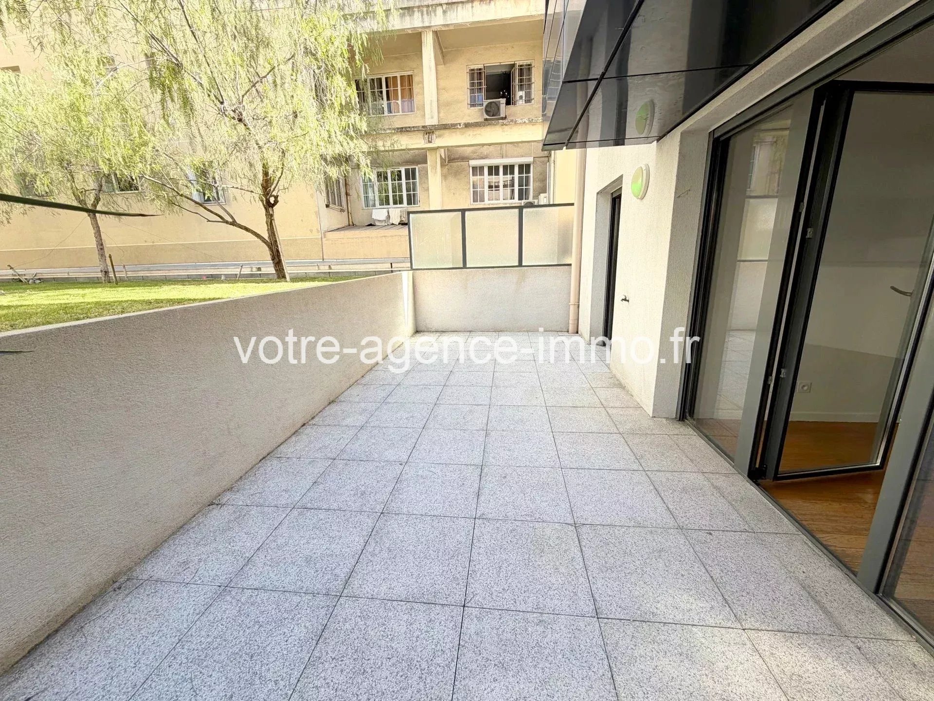 Rare, Nice cœur Libération très beau 2 pièces, terrasse