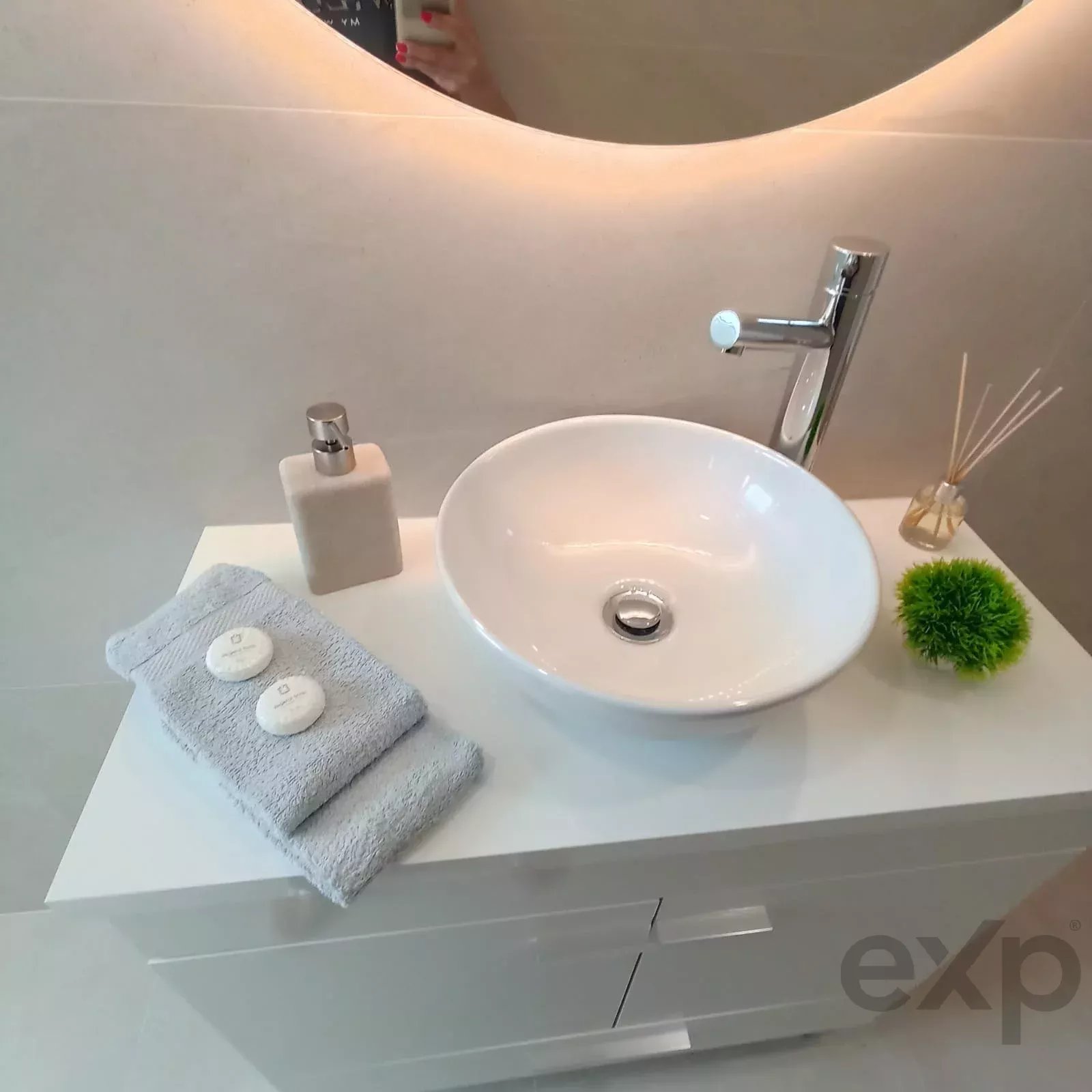 Unique Opportunity in Benfica! Fully Renovated 3-Bedroom Apartment 86453969 image 4