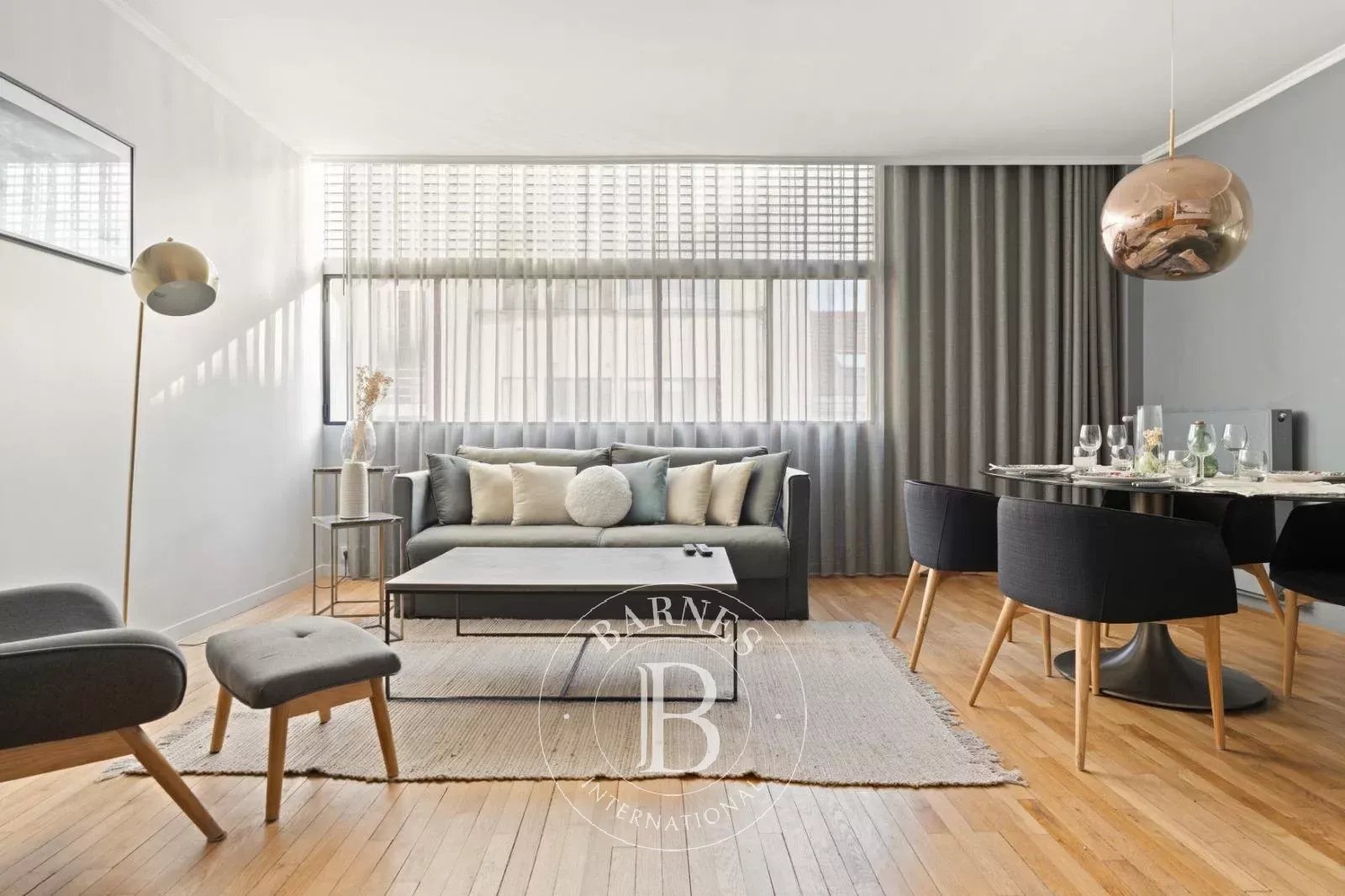 Apartment Paris 75008  -  ref 87088103 (picture 1)