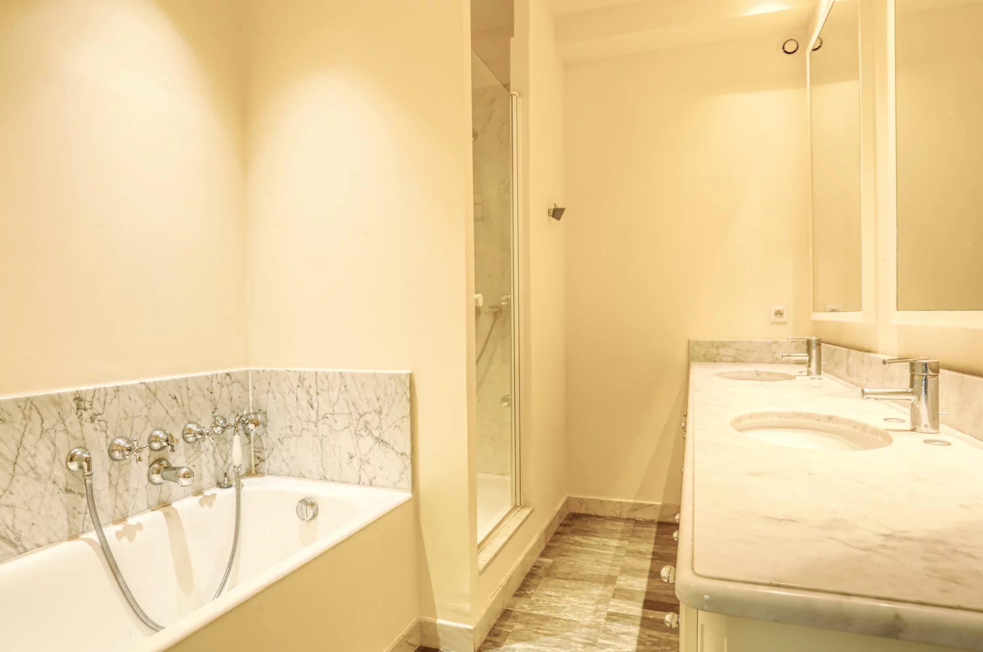 Sale Apartment Neuilly-sur-Seine