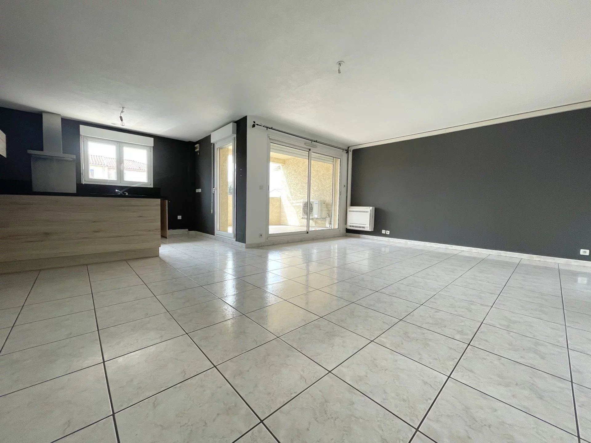 A LOUER - Appartement T3 75m2 secteur Saint Gaudérique, Proc