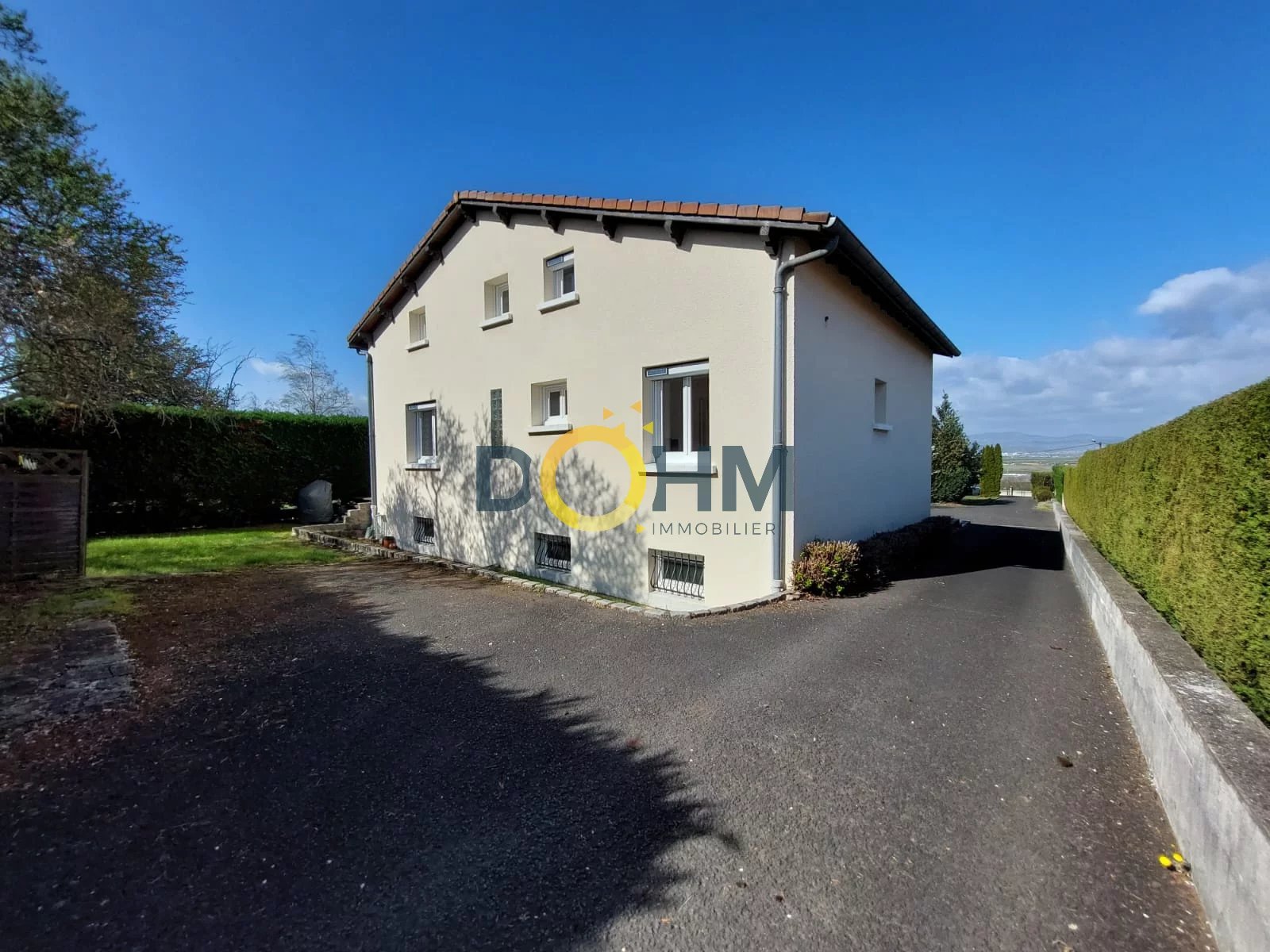 Maison individuelle 143m2 à Pont-du-Chateau, avec jacuzzi