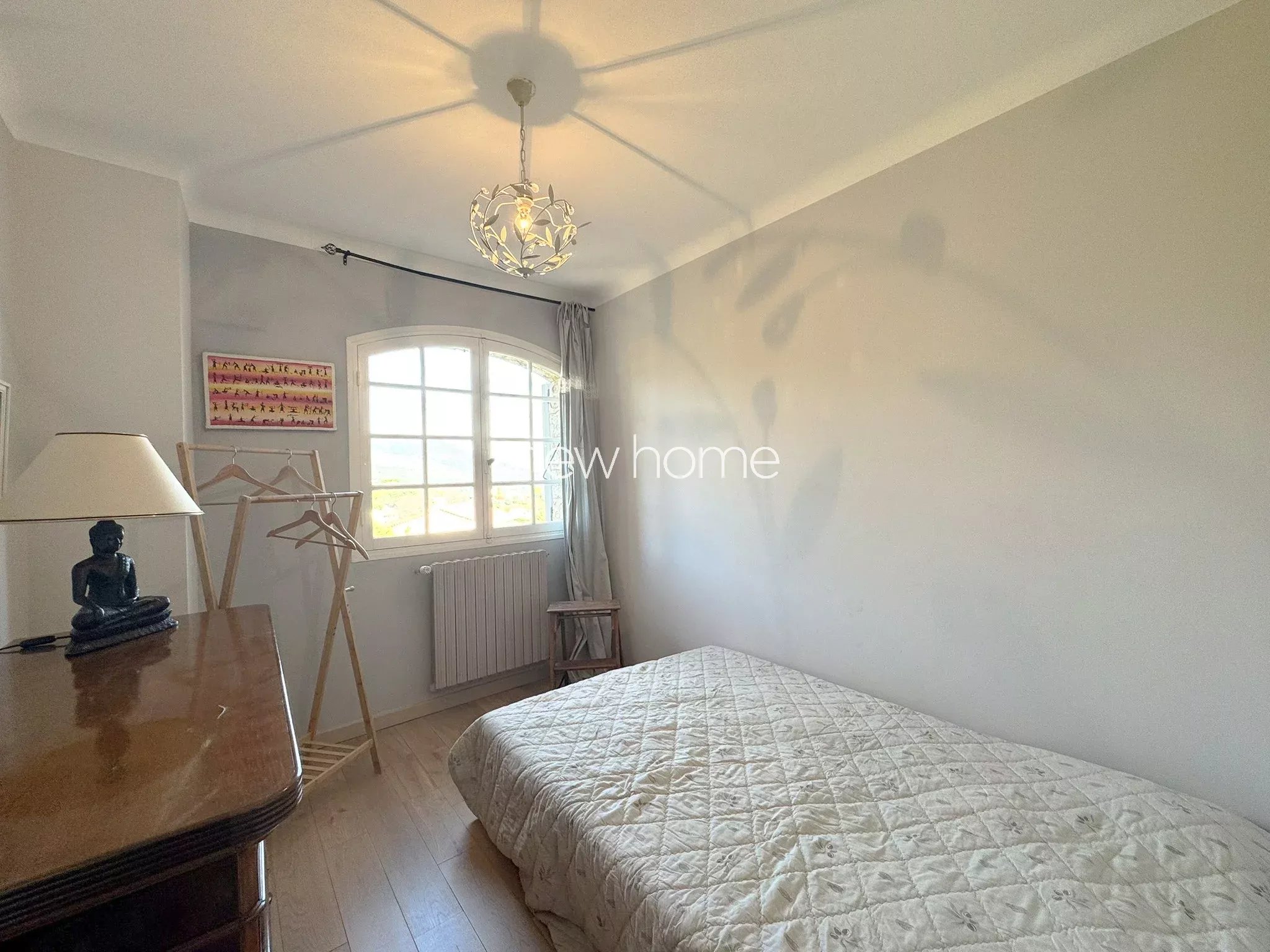 Propriété de charme en pierre  Vue mer et village  CABRIS