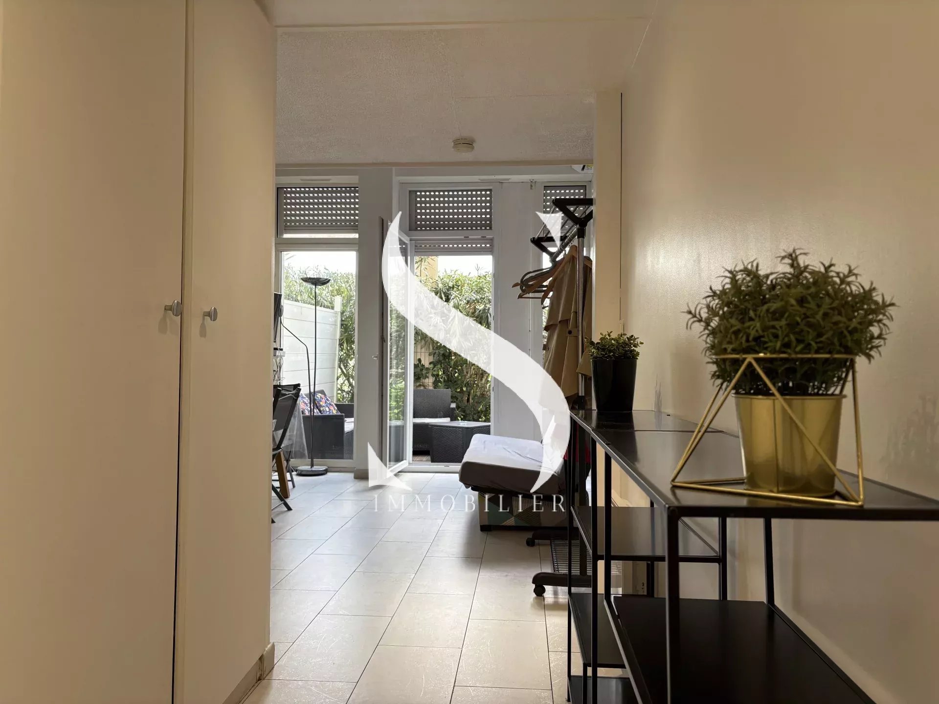 GOLFE JUAN - STUDIO MEZZANINE A VENDRE - Photo 4