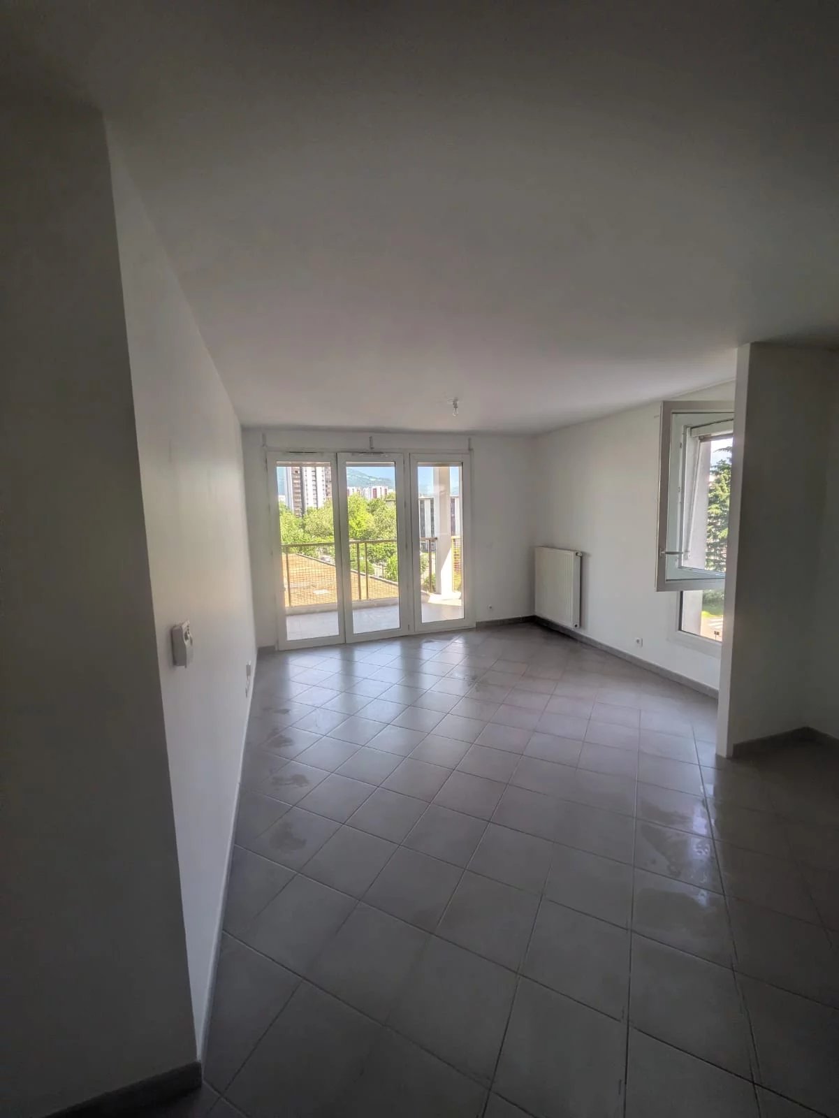 GRENOBLE T3 58 m² avec BALCON + GARAGE