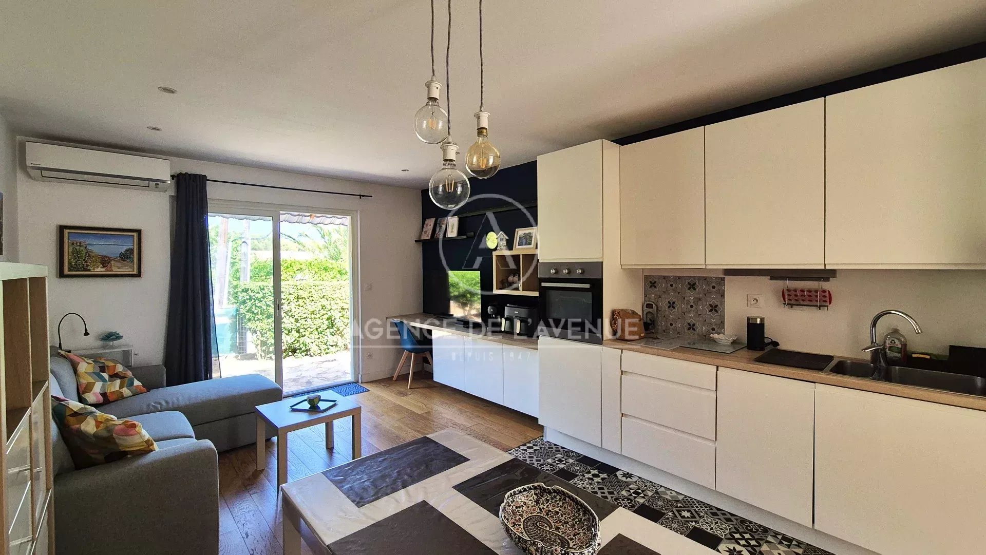 Agence immobilière de 