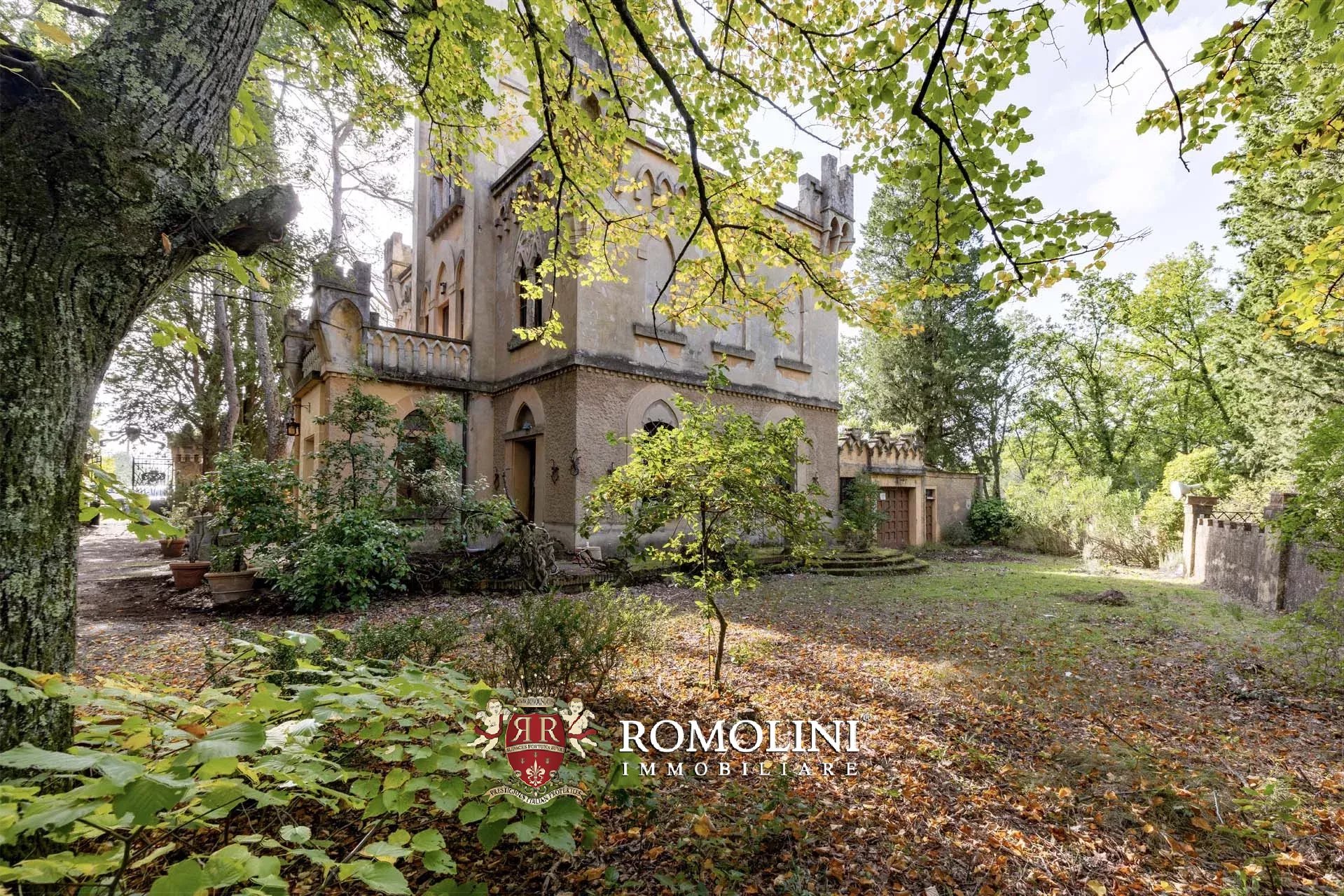 6 Bedroom Chateau's Image 10