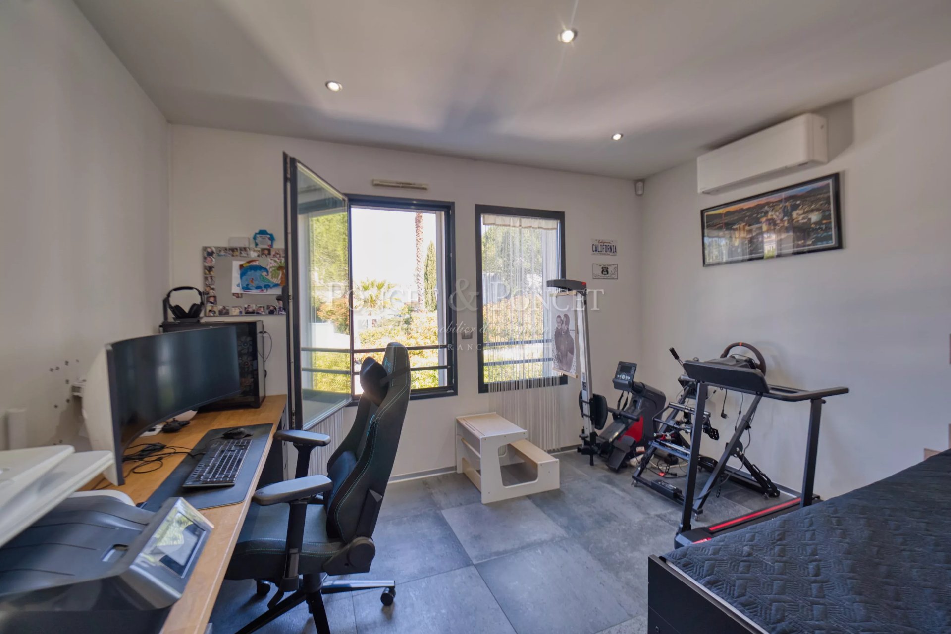 4 Bedroom Villa/Townhouse's Image 15