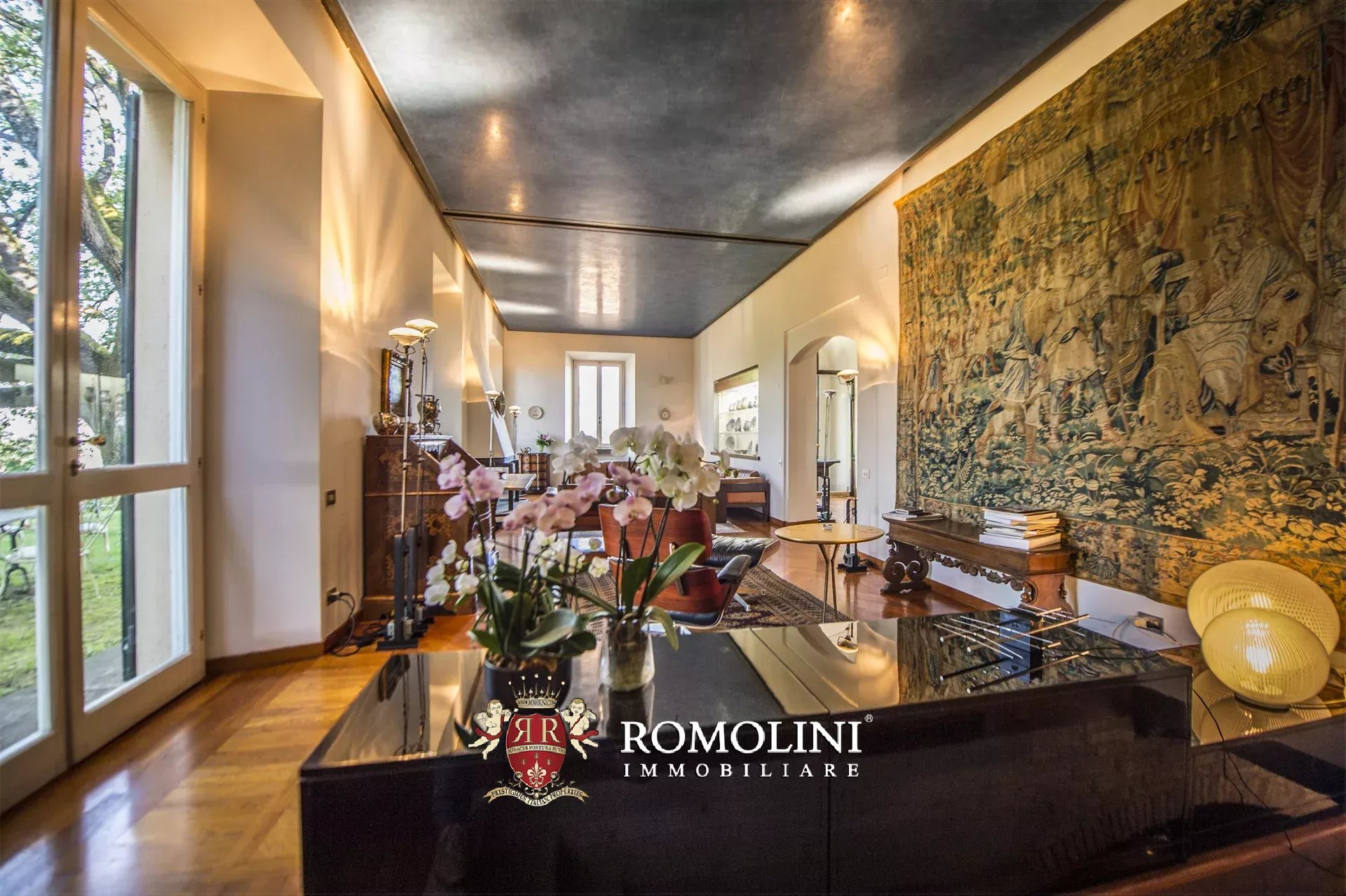 10 Bedroom Villa/Townhouse's Image 31
