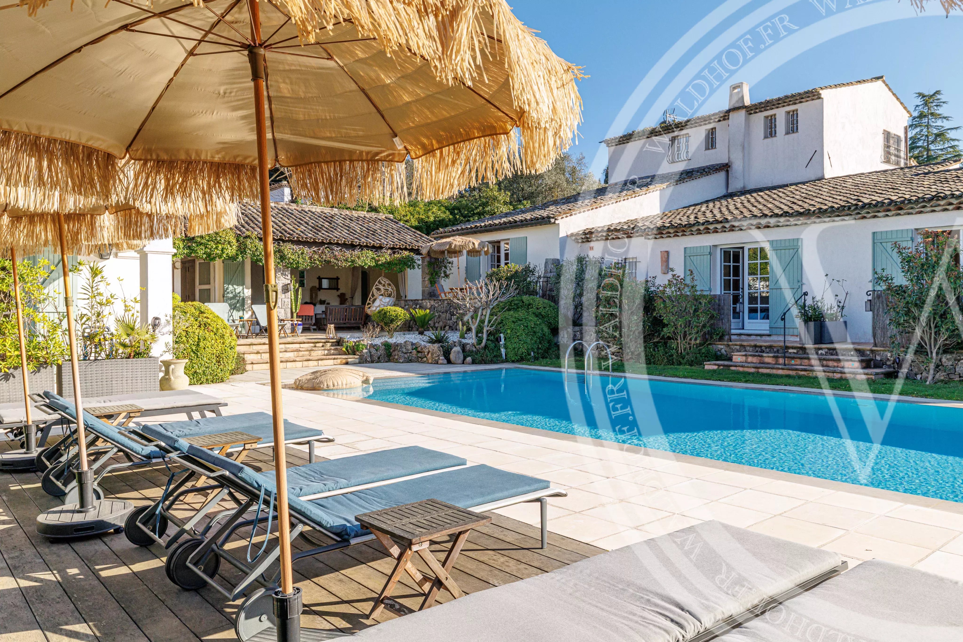 Superb 5-bedroom villa in Mougins