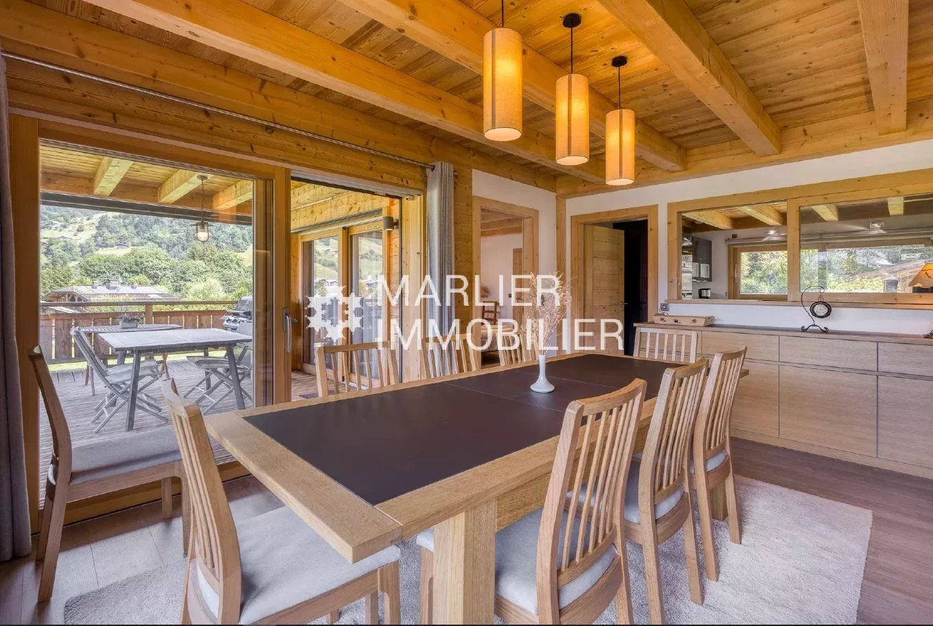 LES THOUVASSIERES - CHALET -  F8 DE 279,14 M²