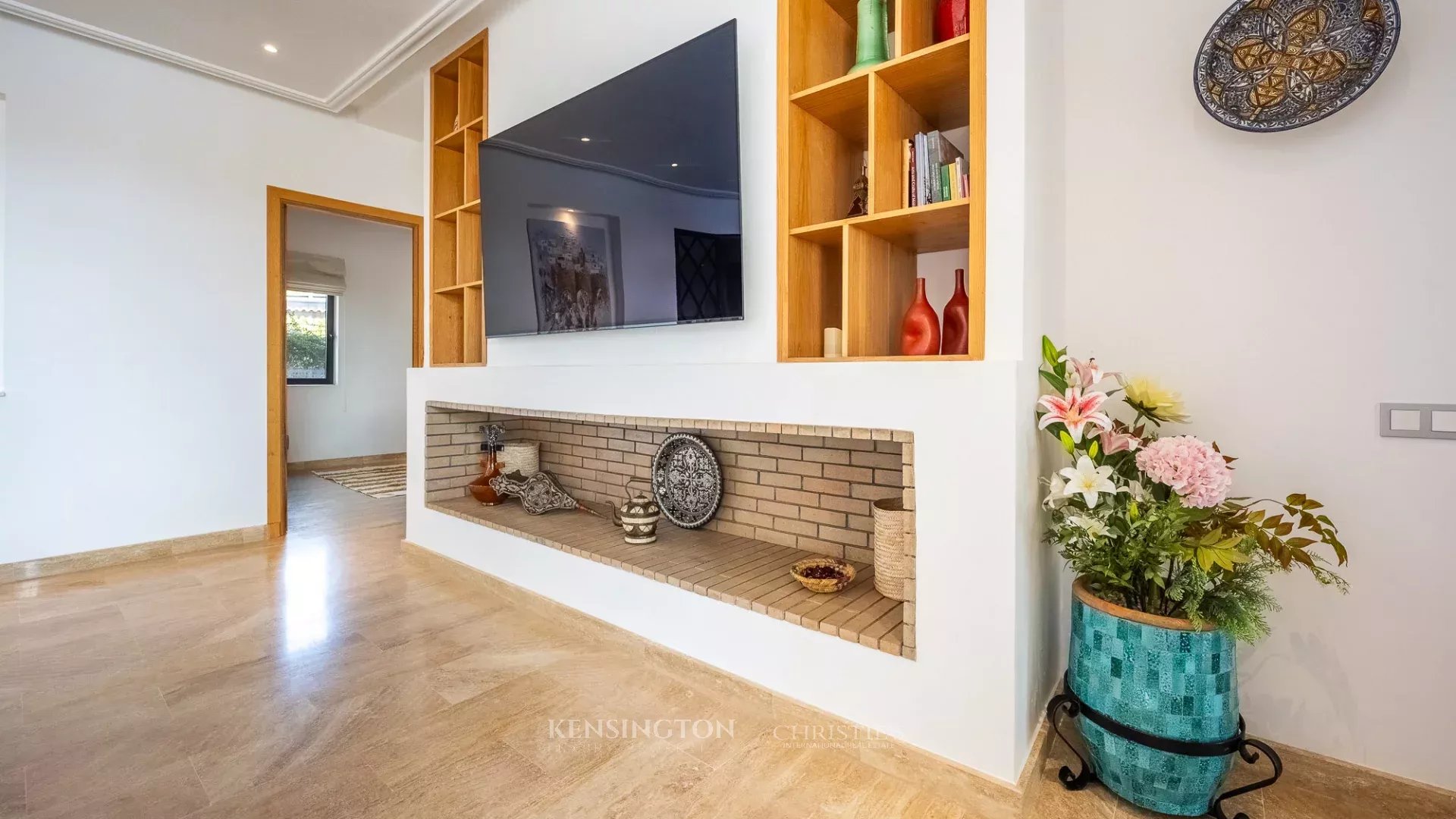 6 Bedroom Villa/Townhouse's Image 14