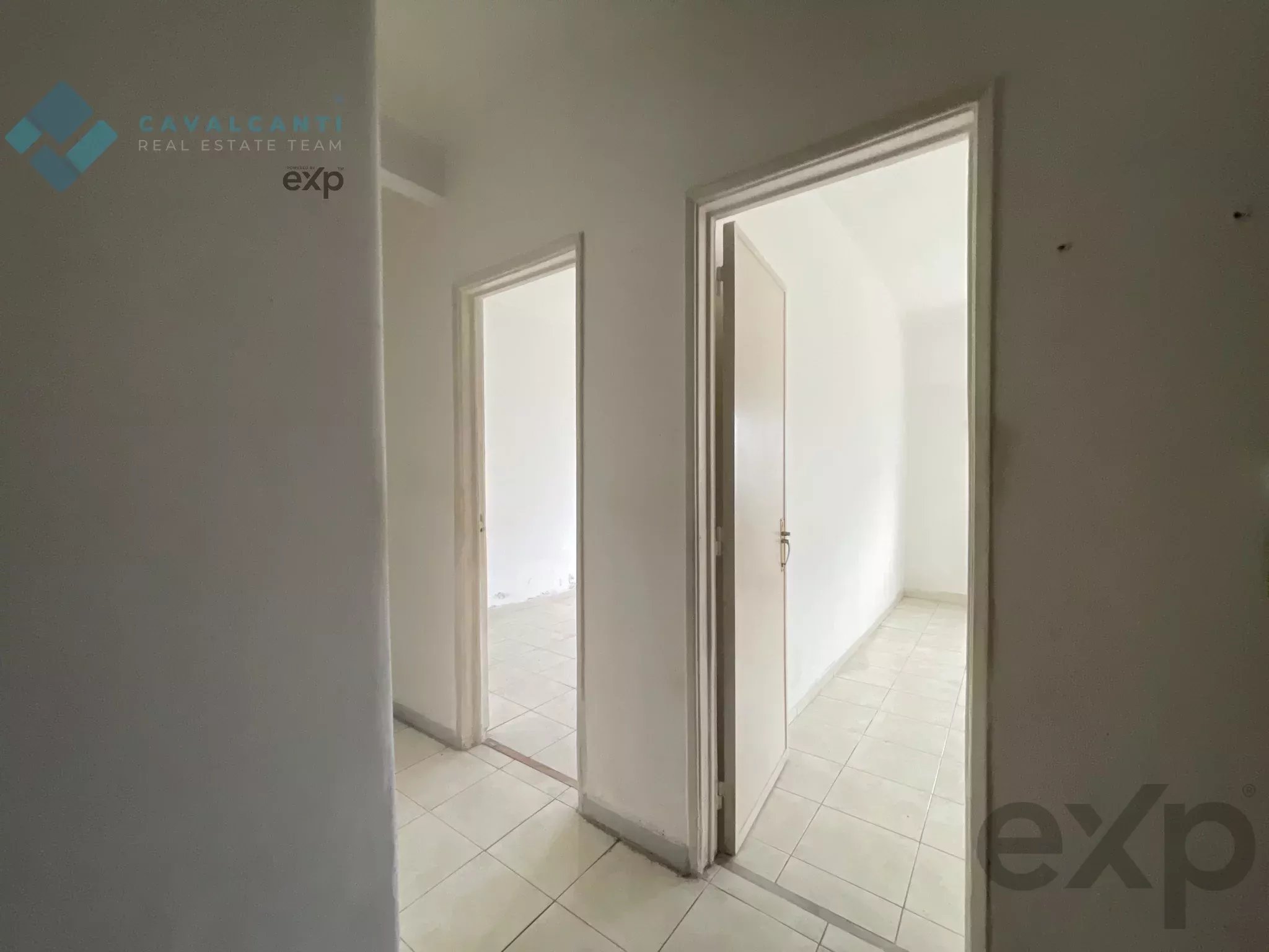 T2 to remodel - Carnaxide | Ideal for own home or investment 2790-005 image 6