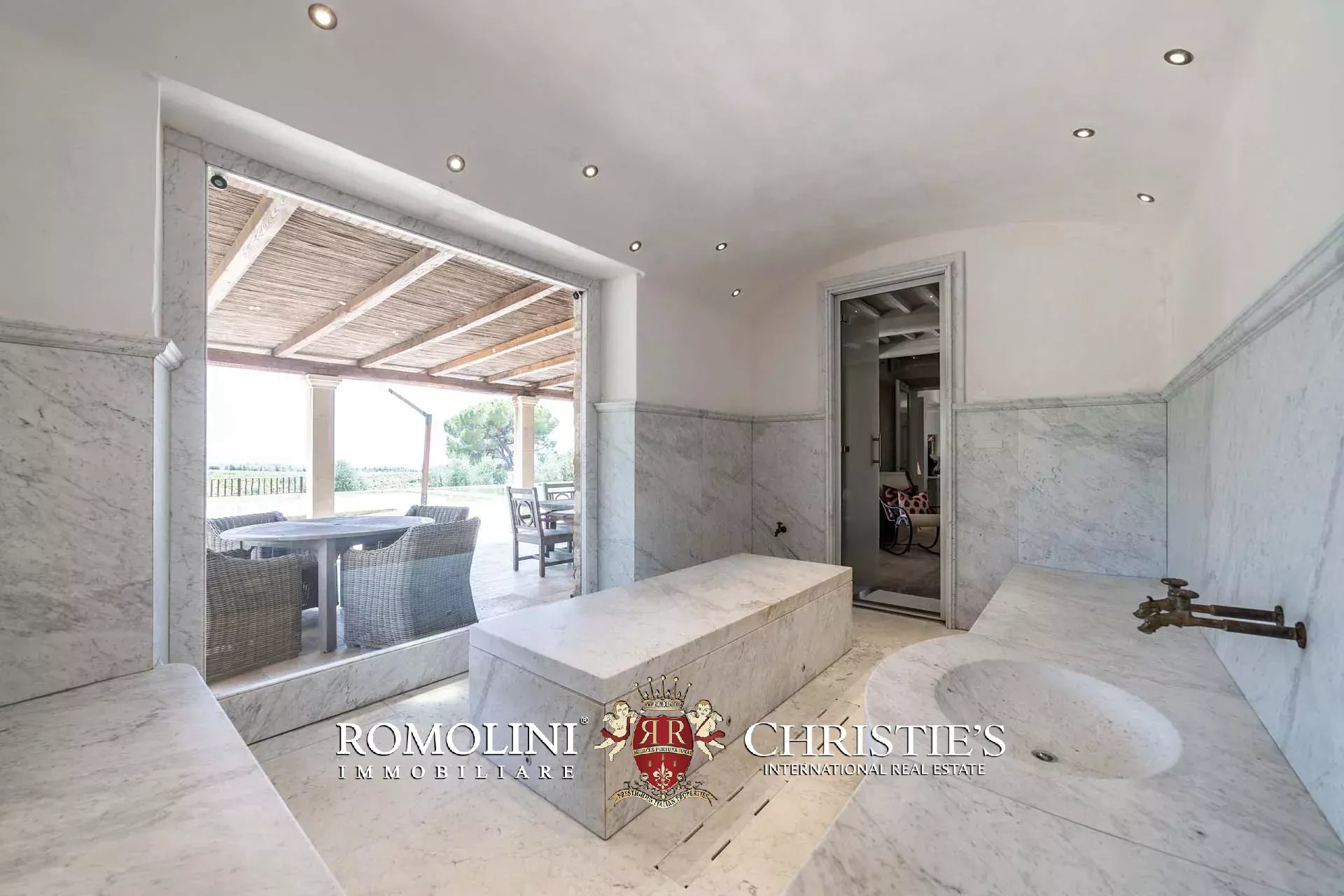 17 Bedroom Villa/Townhouse's Image 92