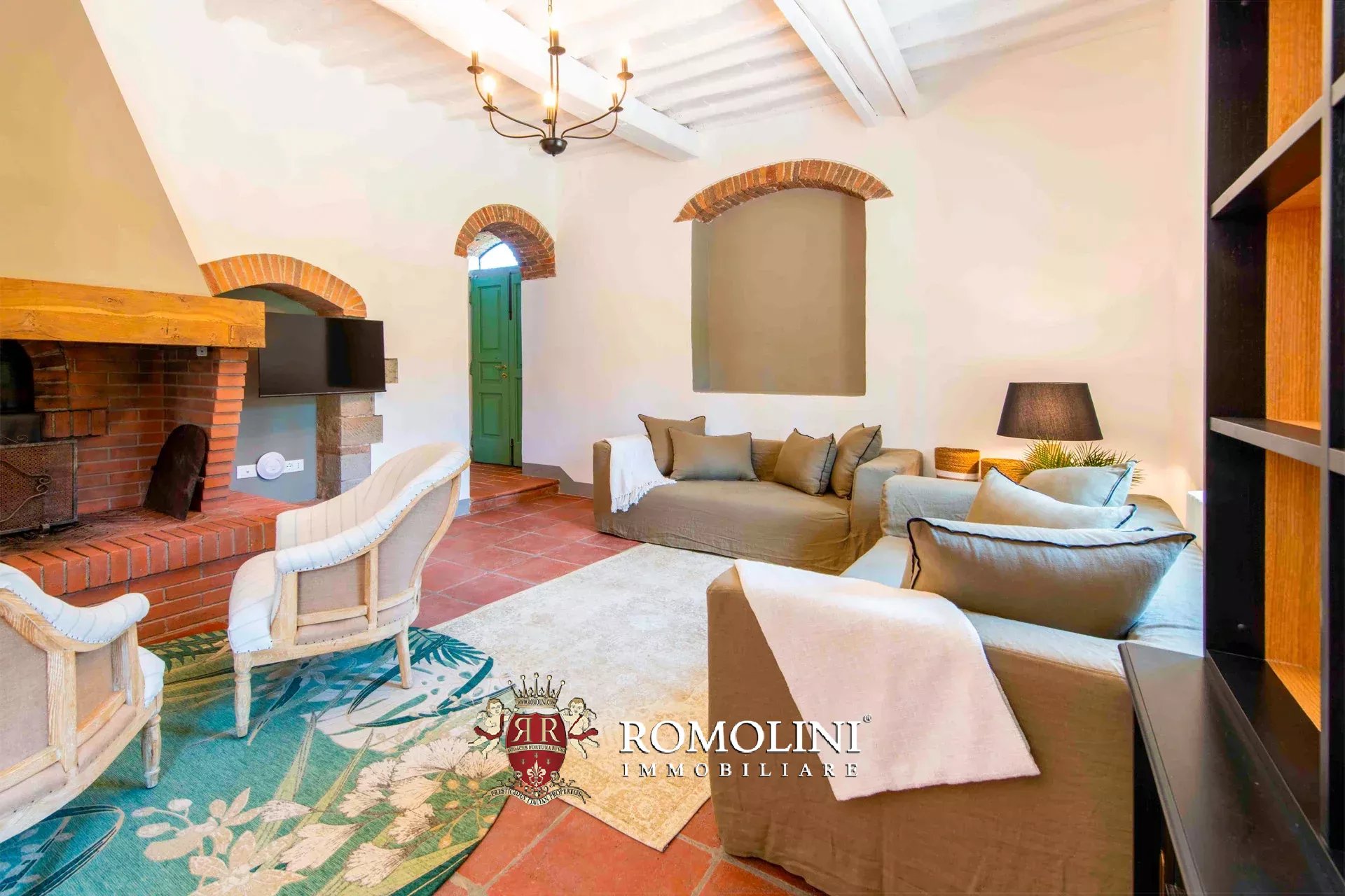 7 Bedroom Vineyard's Image 23
