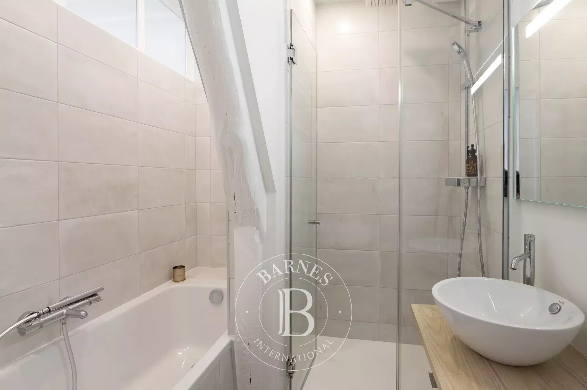 Daire Paris 18ème - picture 8