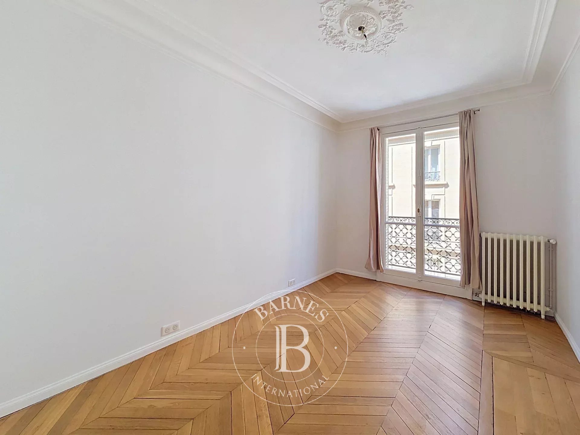Paris  - Apartment 3 Bedrooms - picture 10