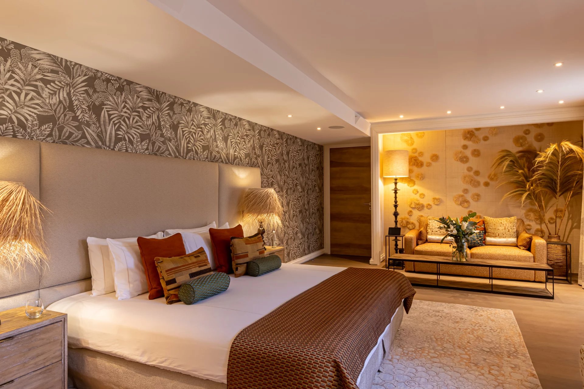 Waterfront villa with direct sea access in Saint-Tropez