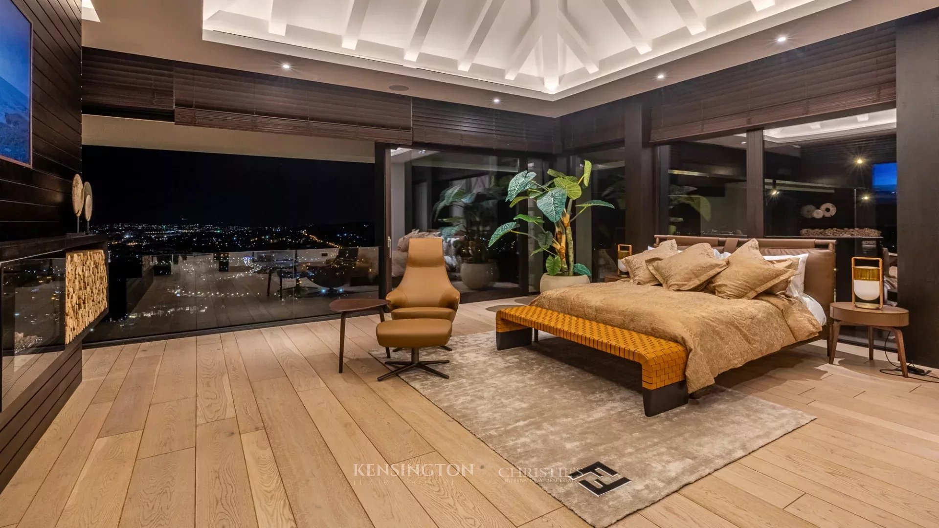 4 Bedroom Villa/Townhouse's Image 96