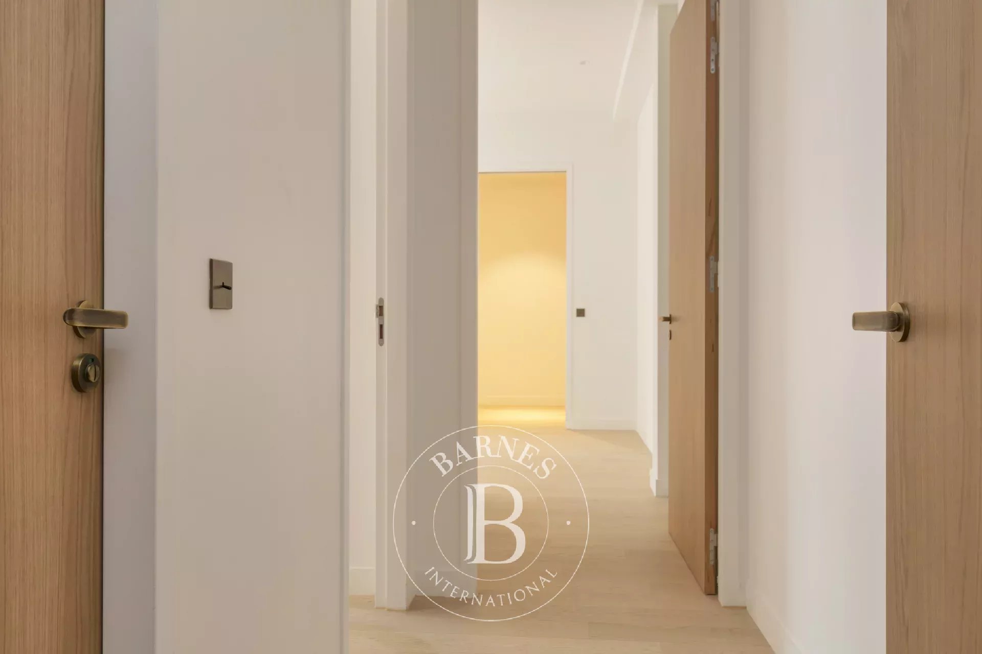 Daire Paris 8ème - picture 9