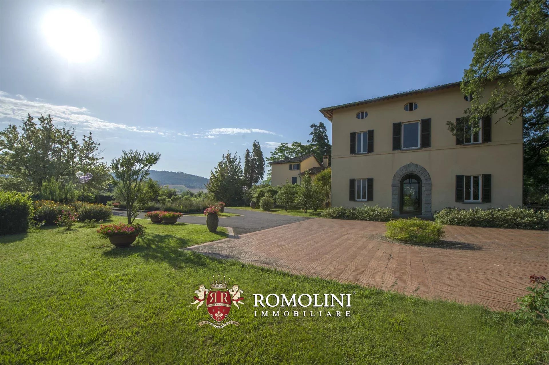 10 Bedroom Villa/Townhouse's Image 6