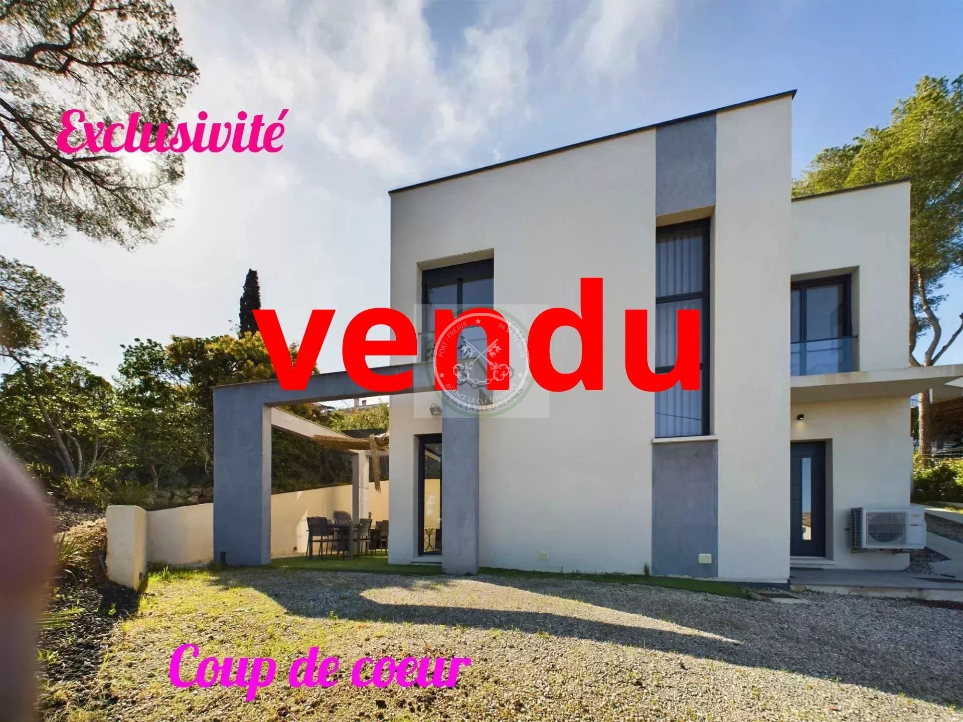 SAINT AYGULF - Villa moderne T4 - Vue  mer