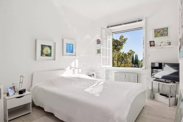 Saint-Paul-de-Vence: Exceptional Apartment in the Heart of the Village — photo 6