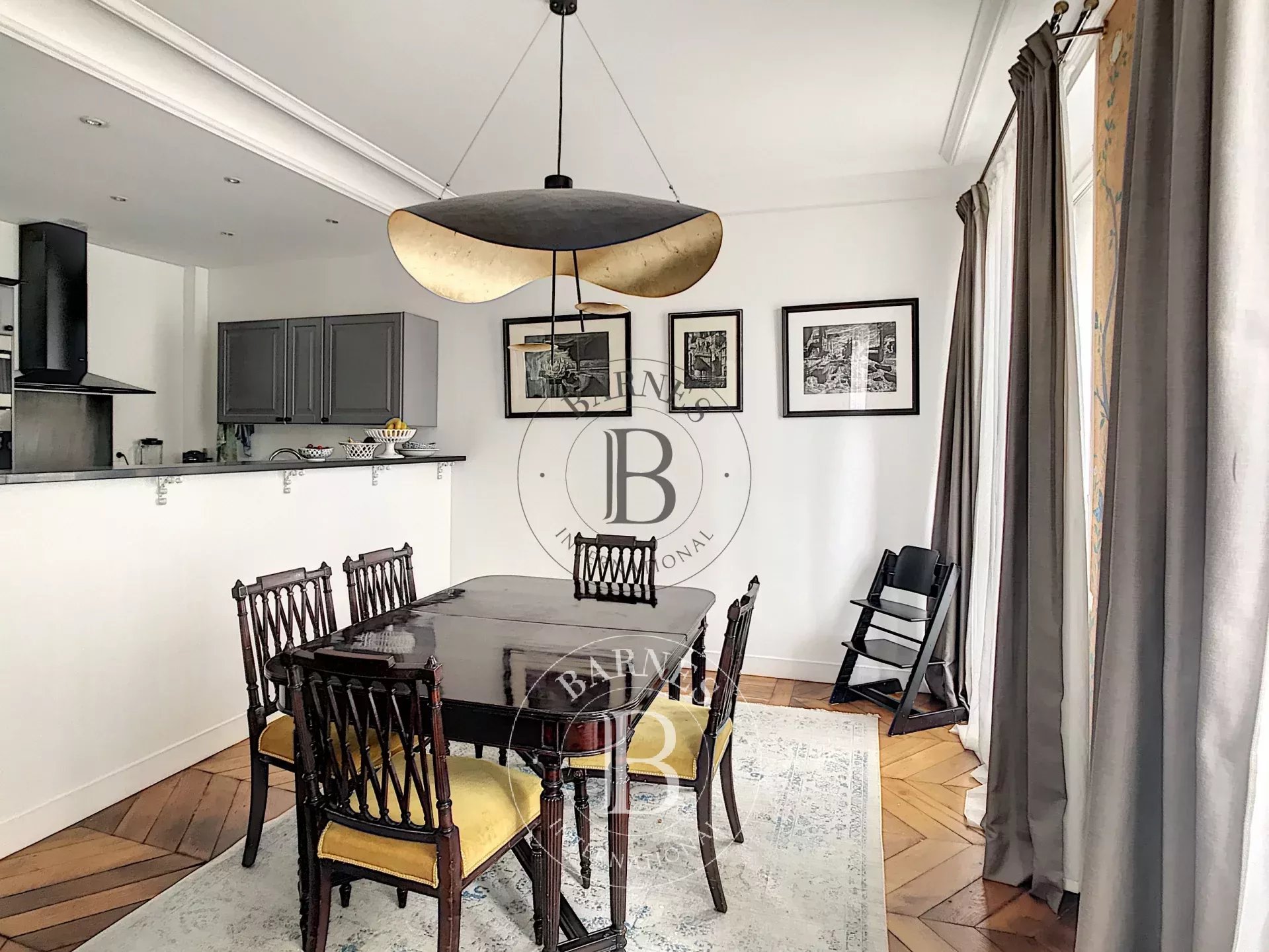 Daire Paris 8ème - picture 5