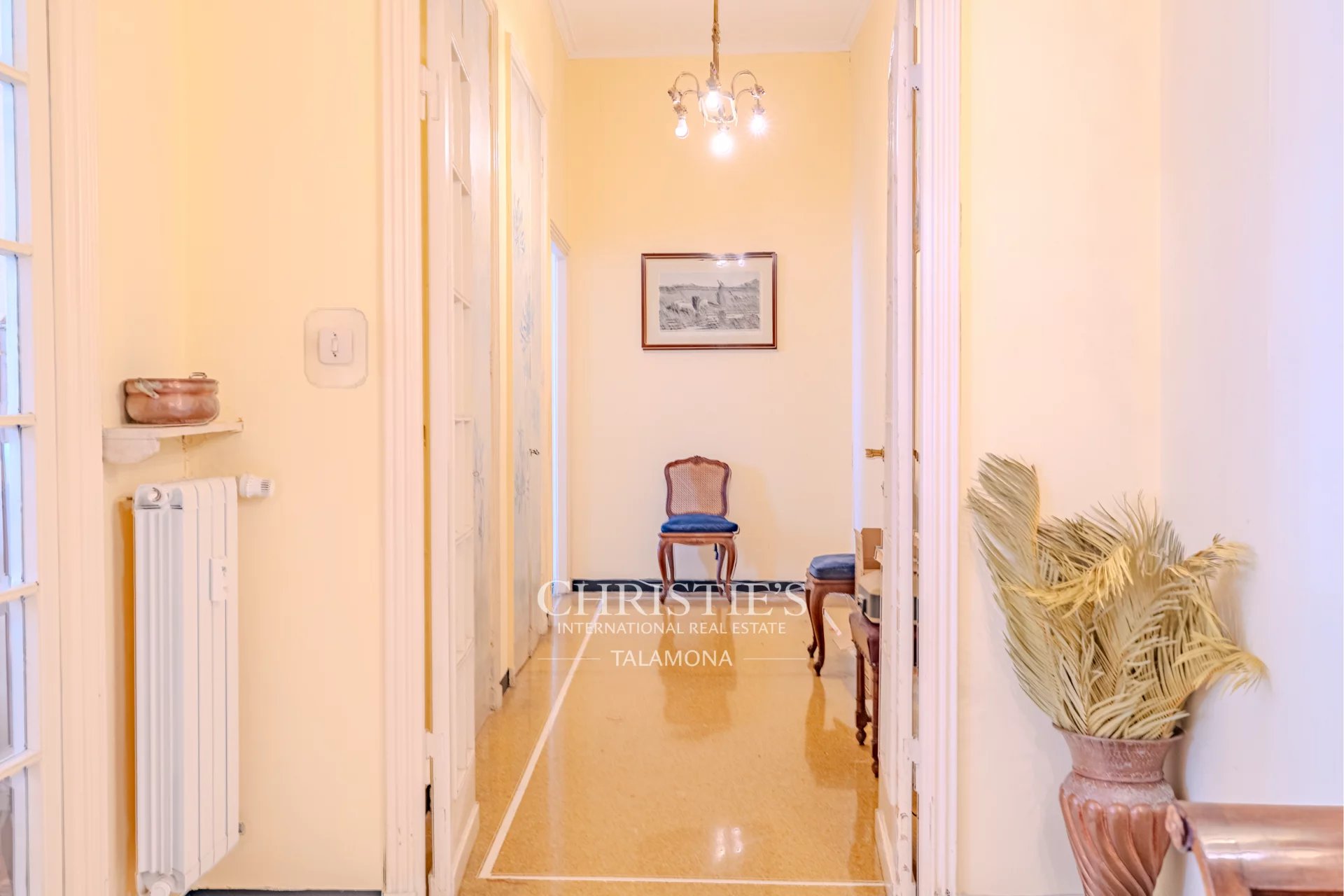 Apartment/Flat's Image 10