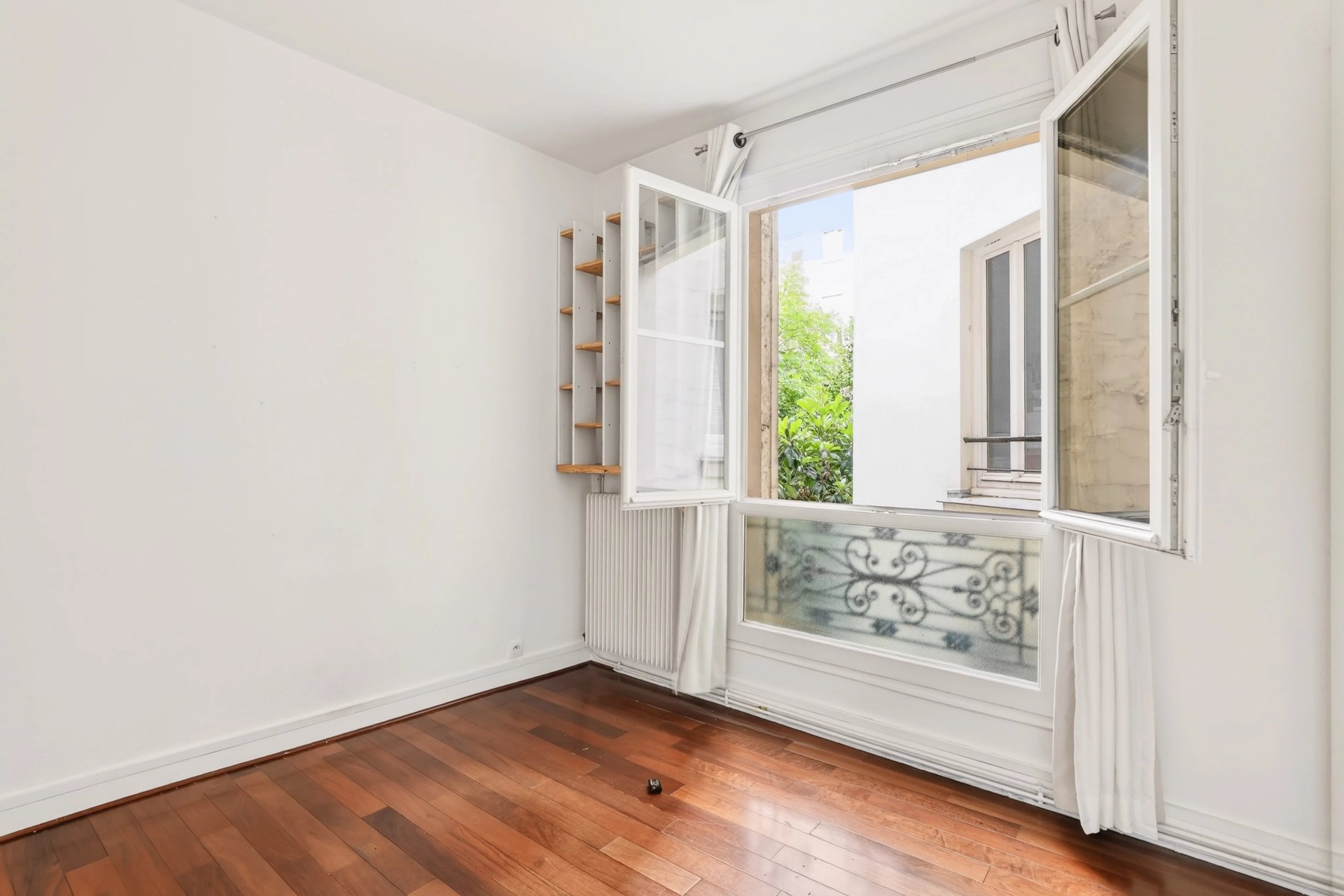 2 Bedroom Apartment/Flat's Image 4