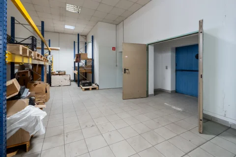 Negozio---Locale-commerciale-in-affitto---Bolzano-10