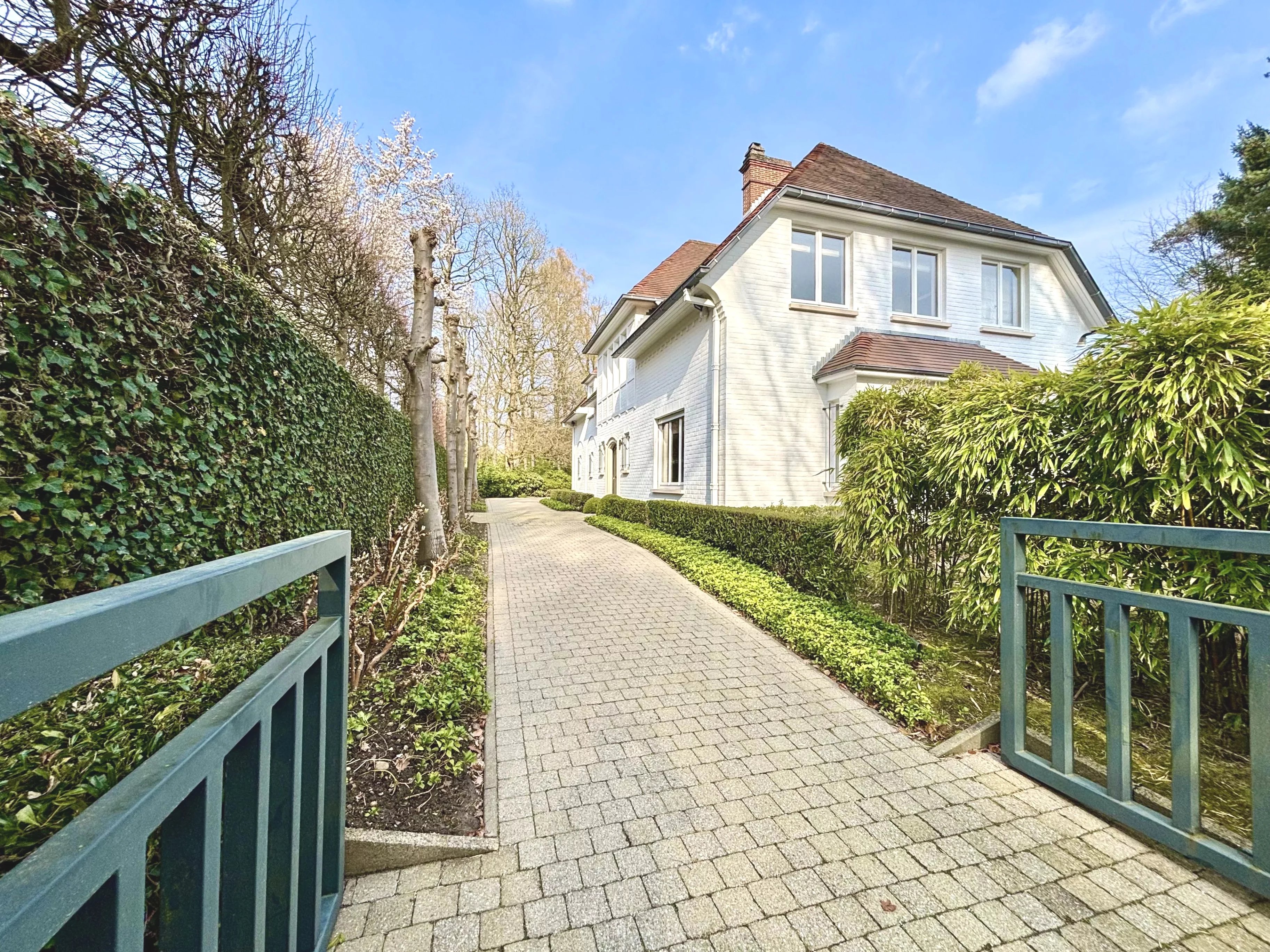 Élégante villa de caractère sur terrain +- 10 ares