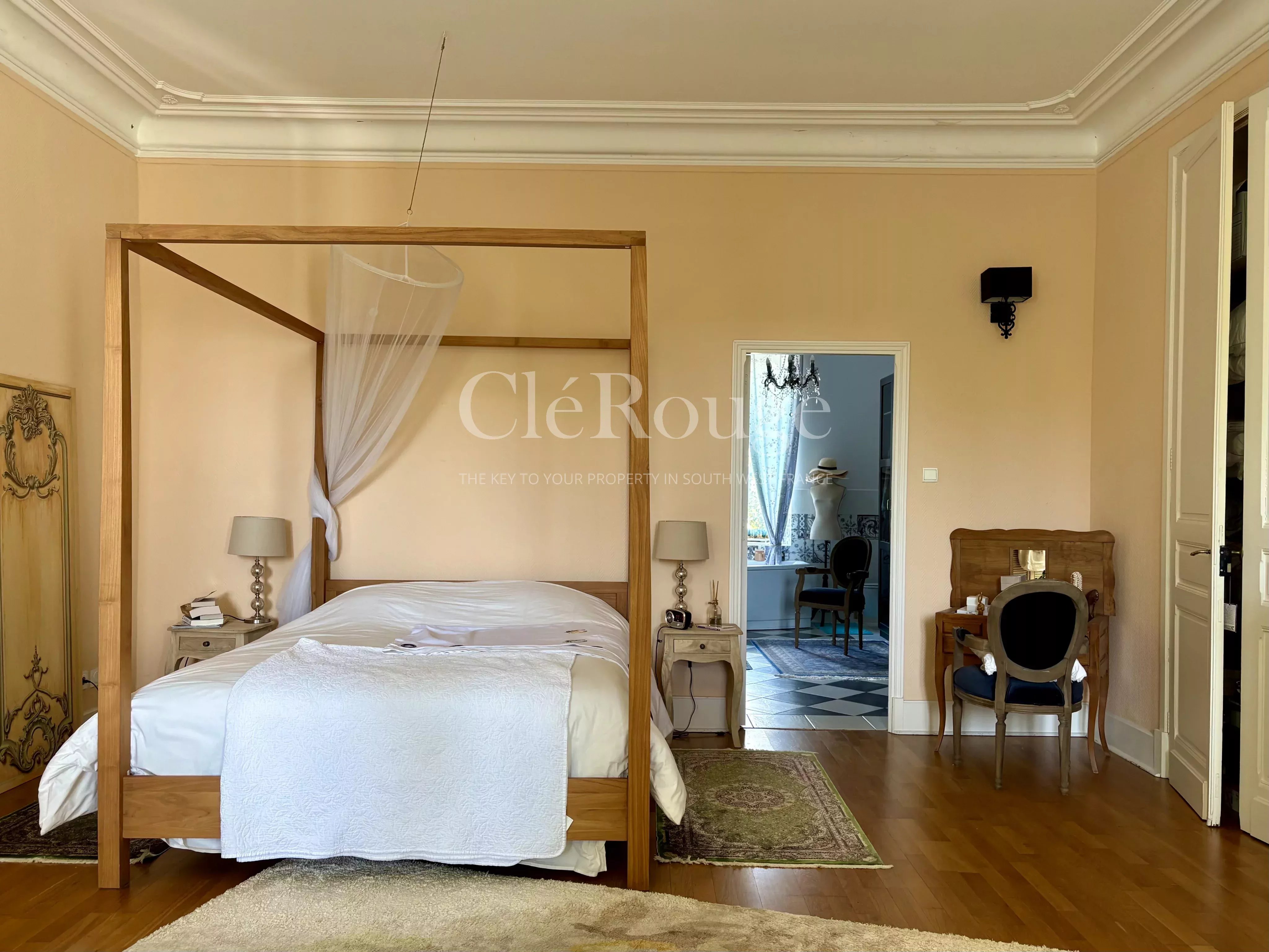 Au coeur d'Agen  Élégante demeure en pierre avec gîte, piscine et la liberté de créer, d'y vivre ou de louer.