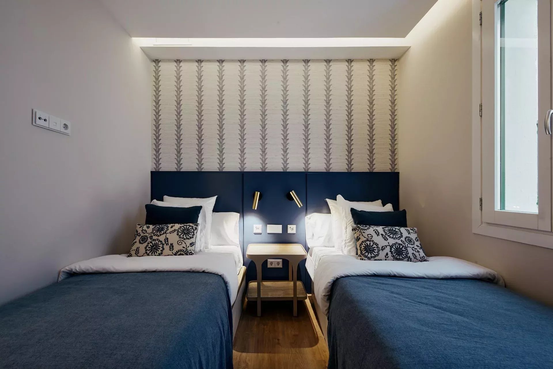 Exclusive, newly renovated apartment on Calle Goya, Salamanca district - picture 17