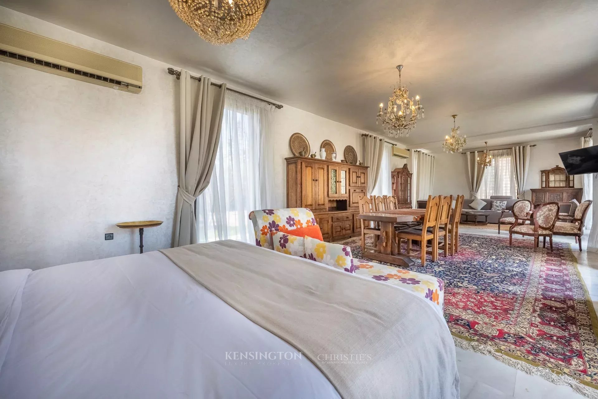 12 Bedroom Villa/Townhouse's Image 15