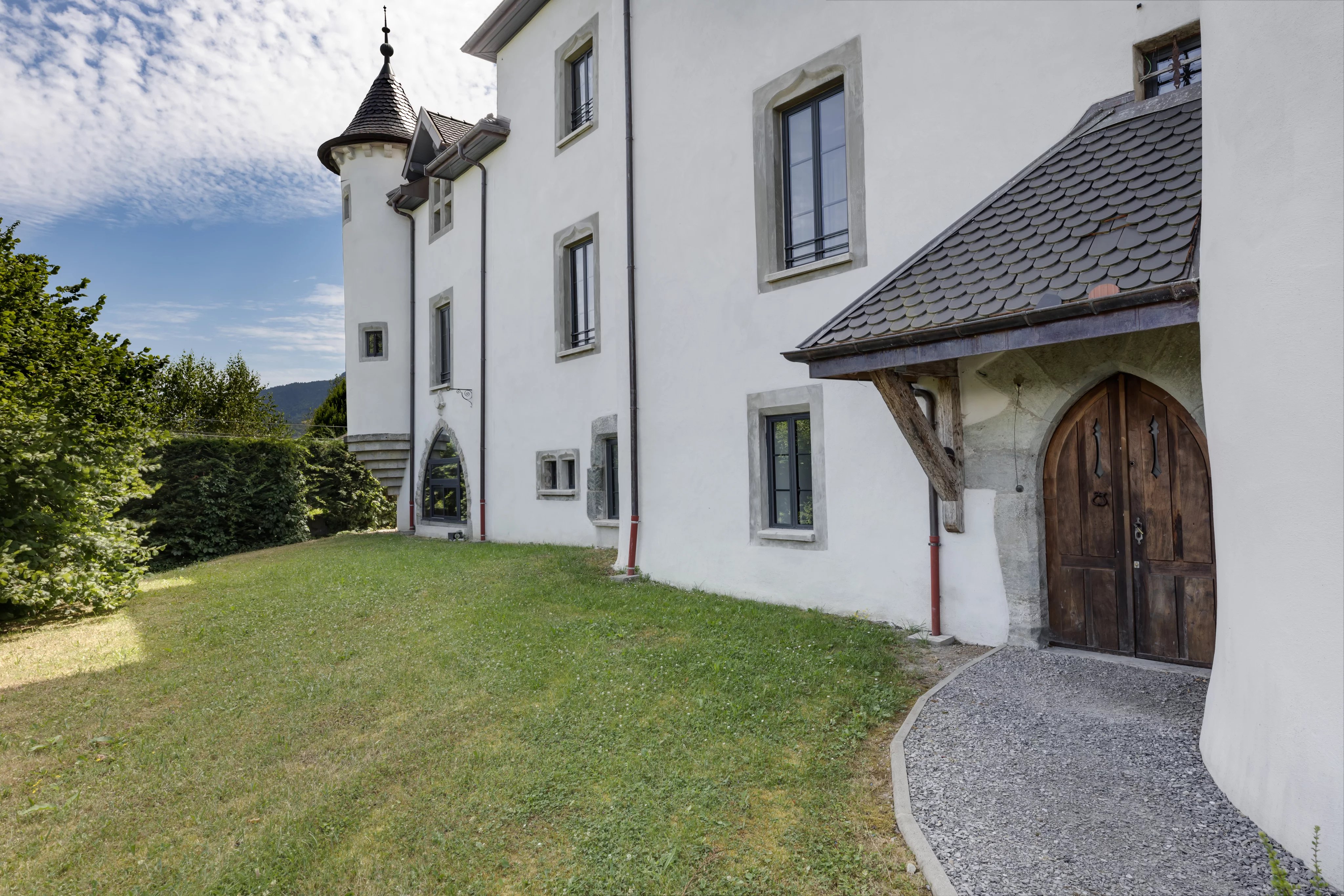 Besondere Immobilie in einem vollständig renovierten Schloss