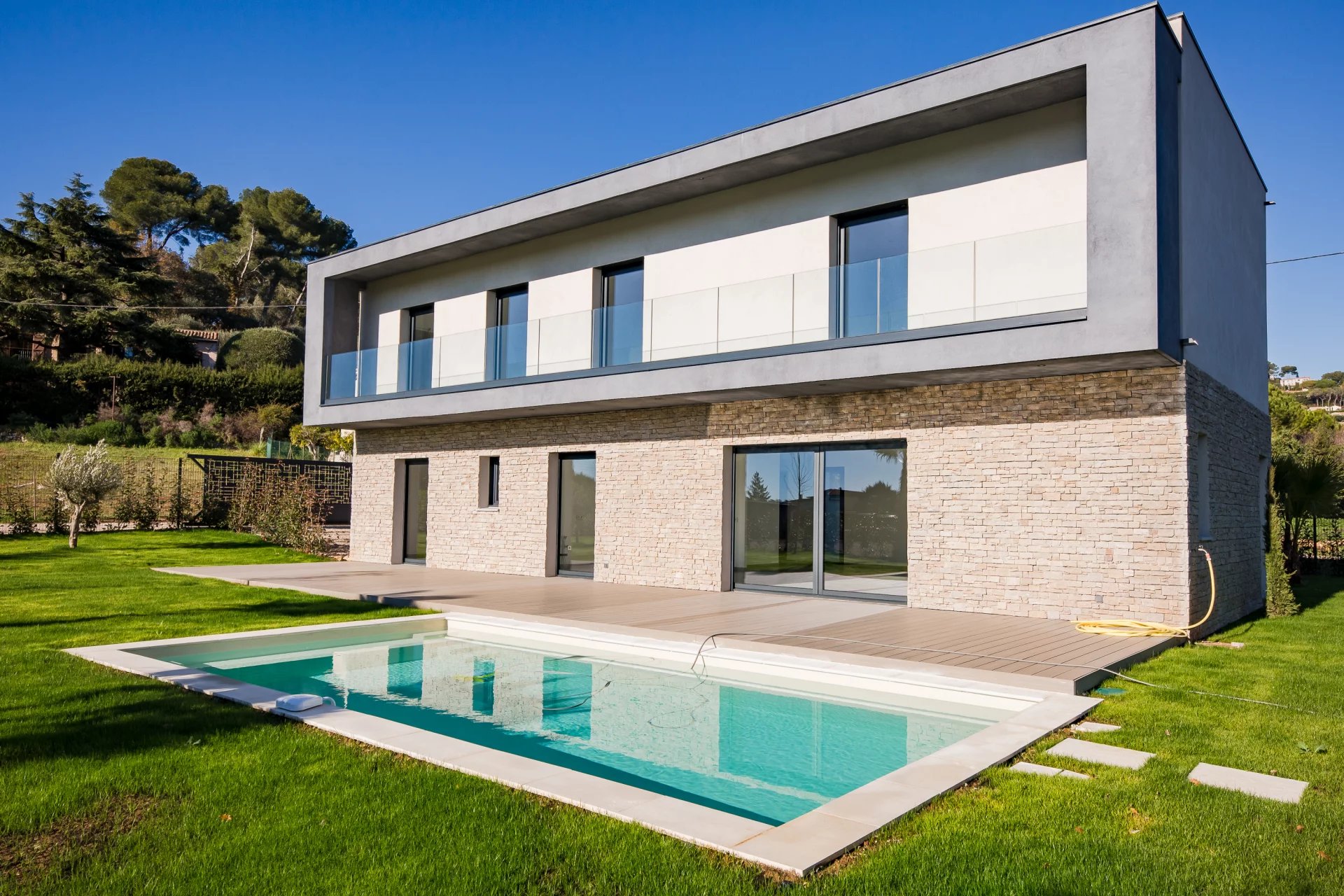 Agence immobilière de 