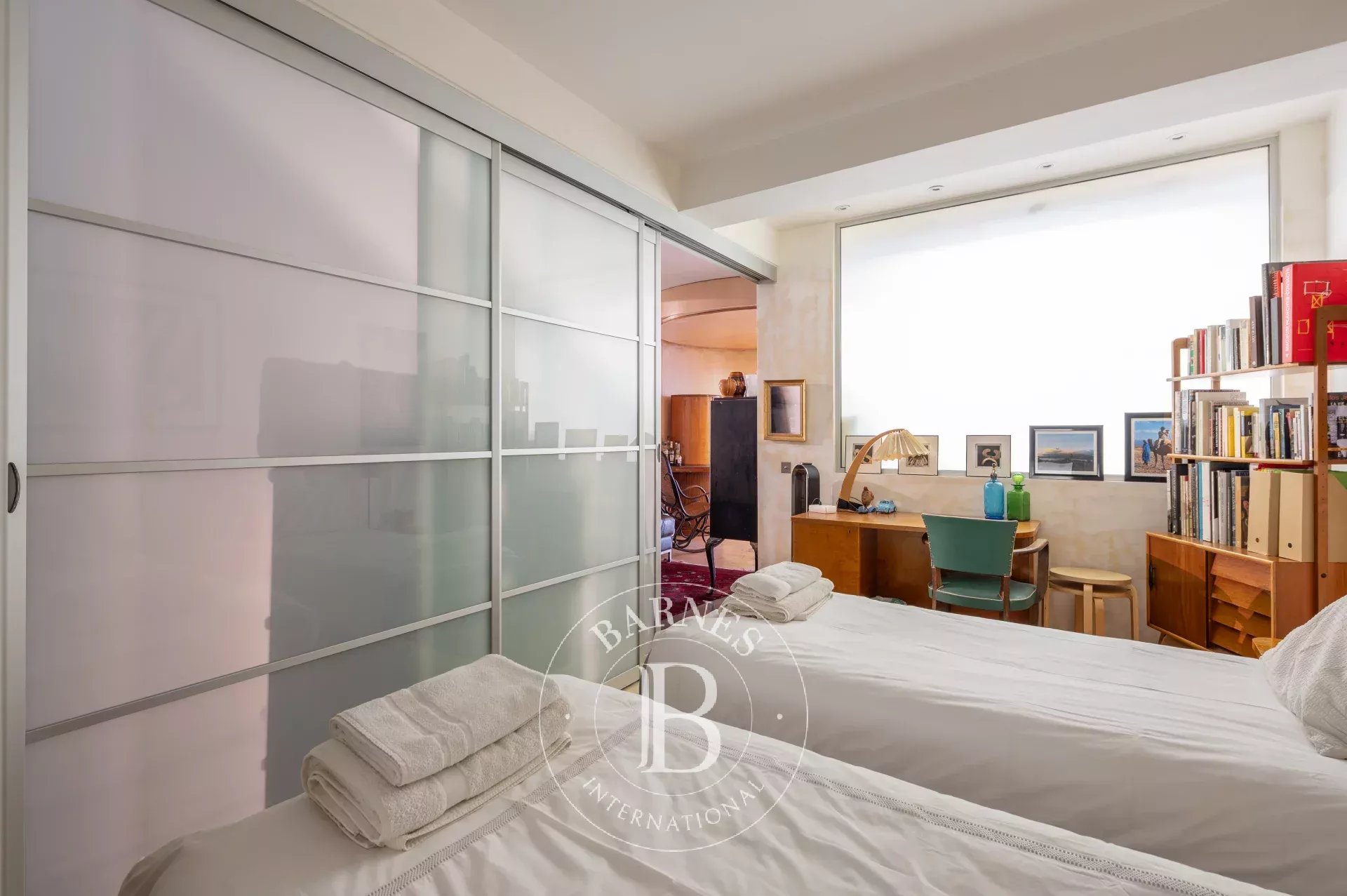 Daire Paris 18ème - picture 14