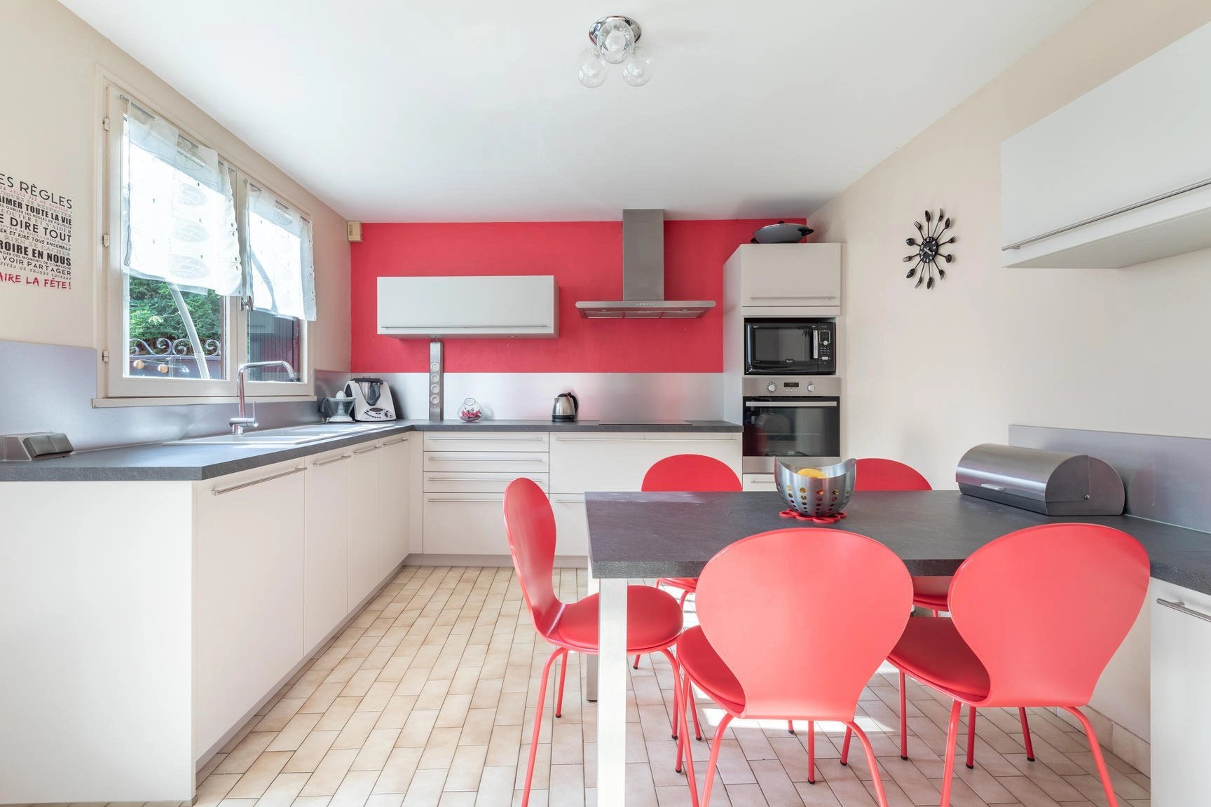 Chasselay - Maison de village de 140 m² avec cour