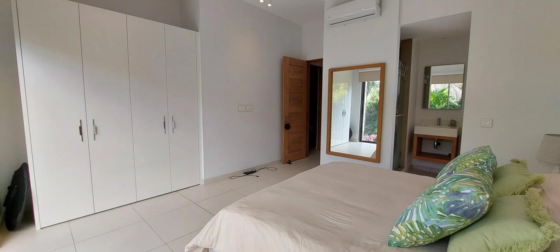 Daire Pereybère - picture 20