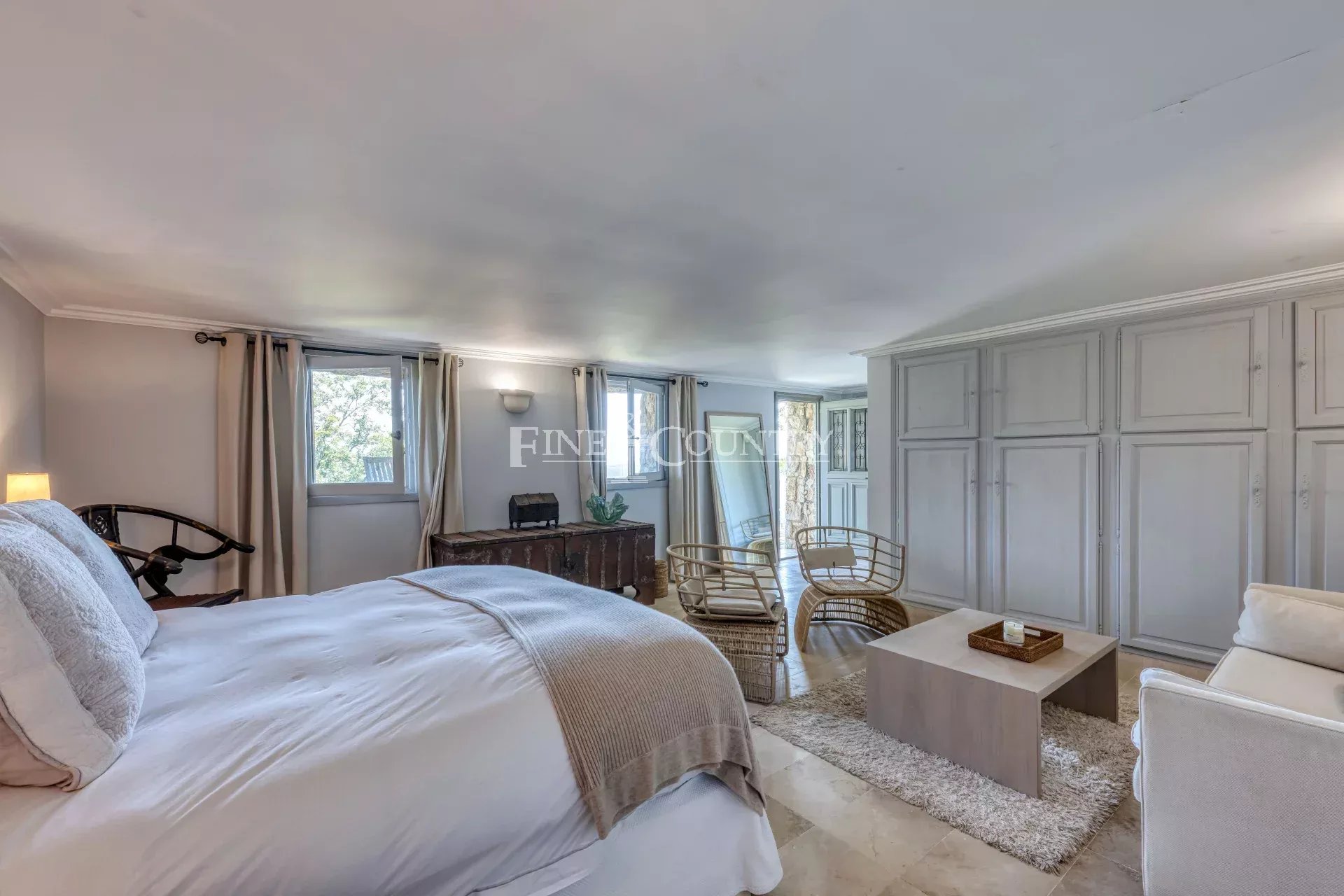 Photo of Estate for sale in Saint-Cezaire-sur-Siagne