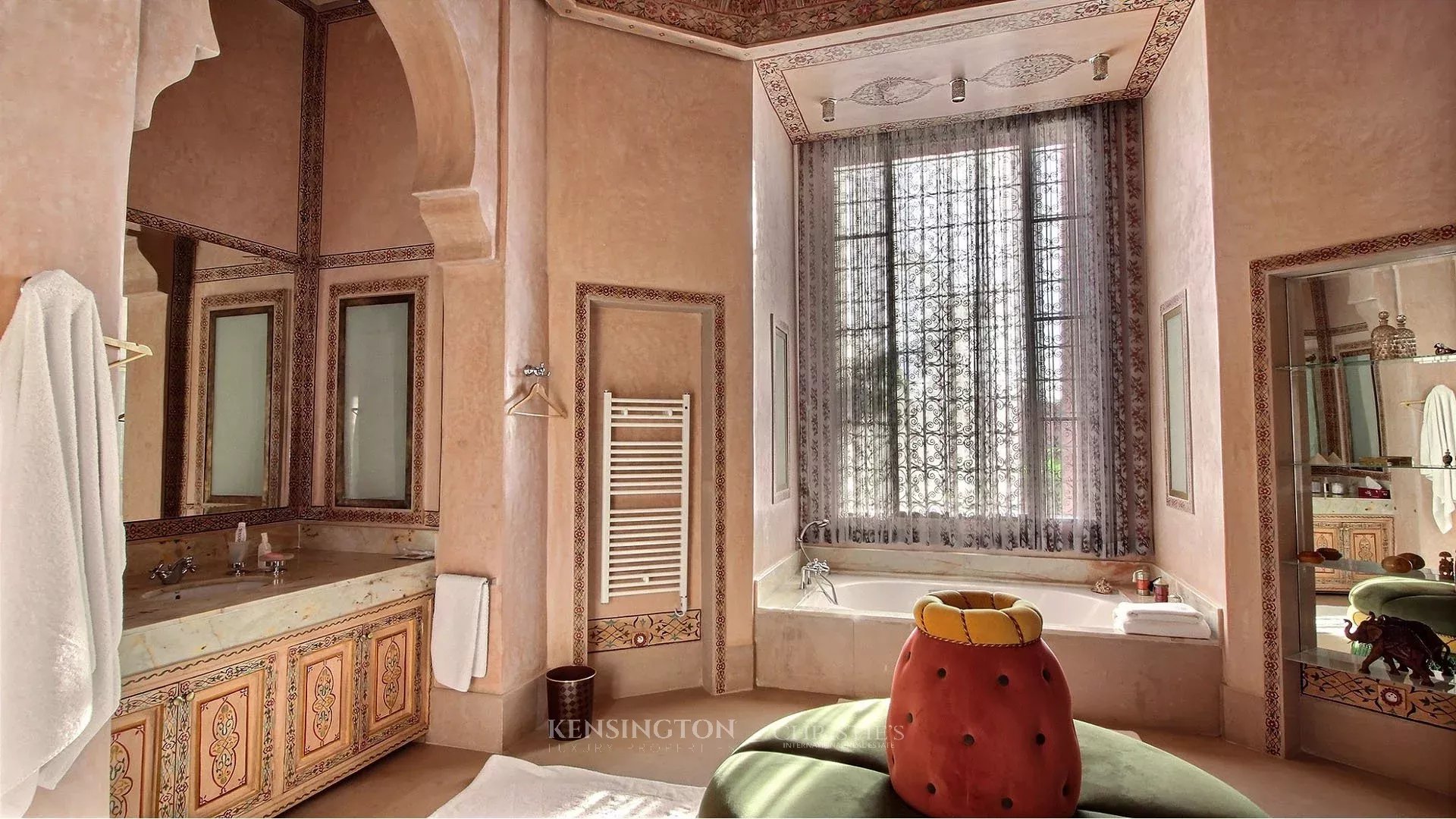 9 Bedroom Villa/Townhouse's Image 28