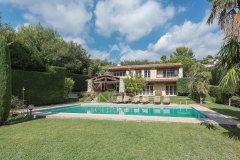 Close to Saint Paul de Vence - Architect villa — photo 1 of 7