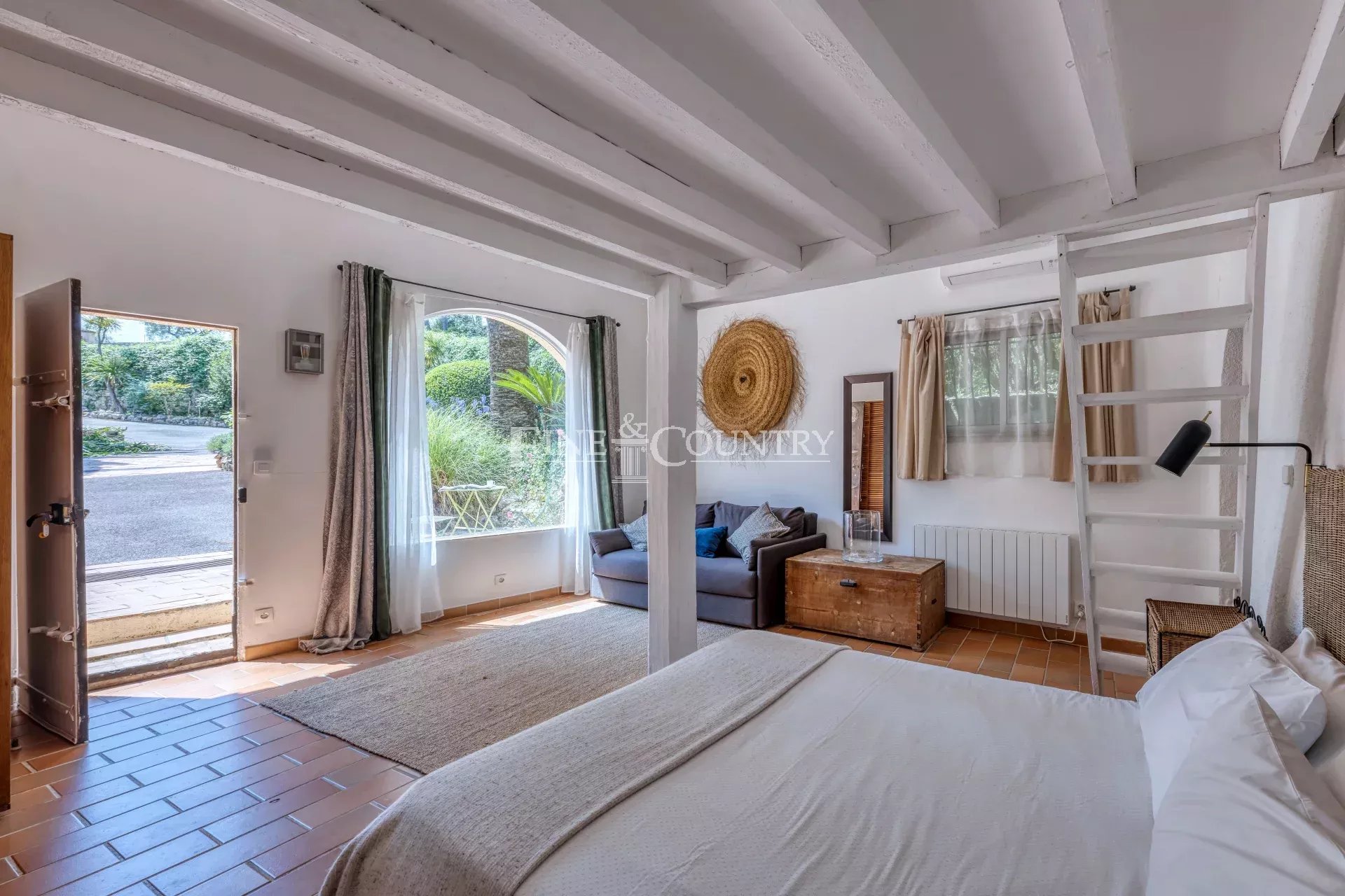 Photo of Villa for sale in Chateauneuf close to Valbonne village