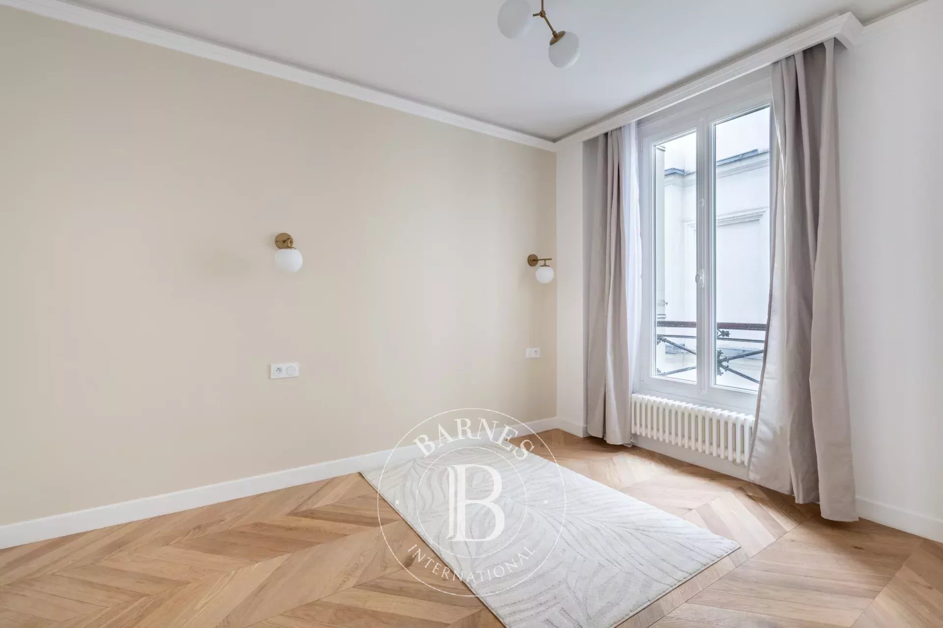 Daire Paris 4ème - picture 12