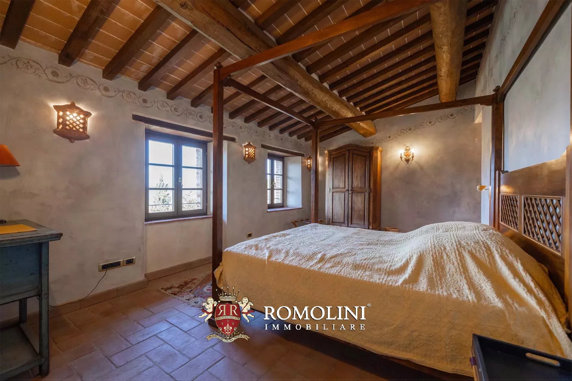 10 Bedroom Villa/Townhouse's Image 142