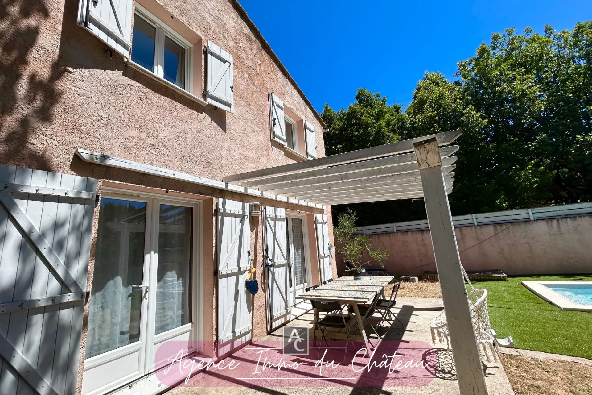 Agence immobilière de 
