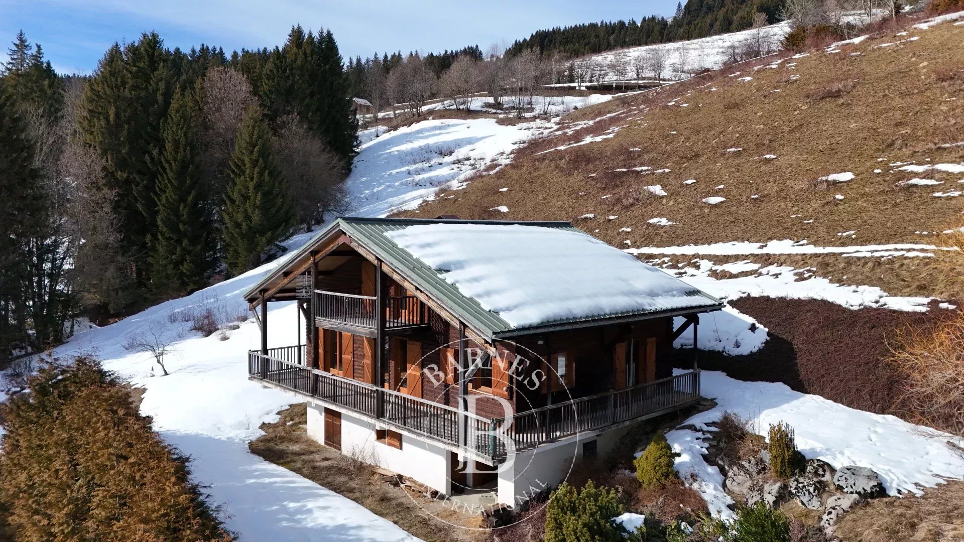Photo of Les Gets - Chalet to renovate - 187 sqm - Beautiful view