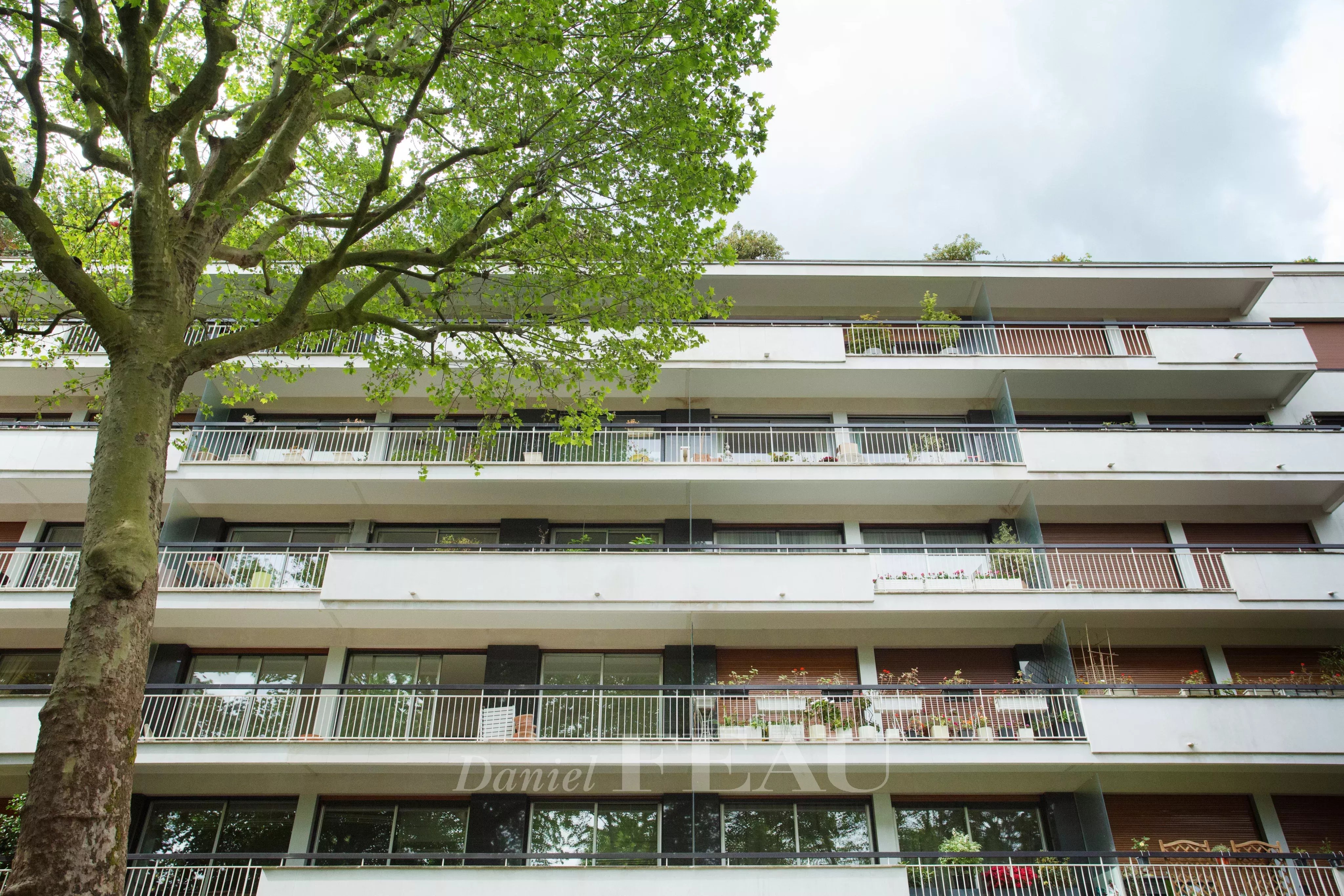 Rental Apartment Neuilly-sur-Seine