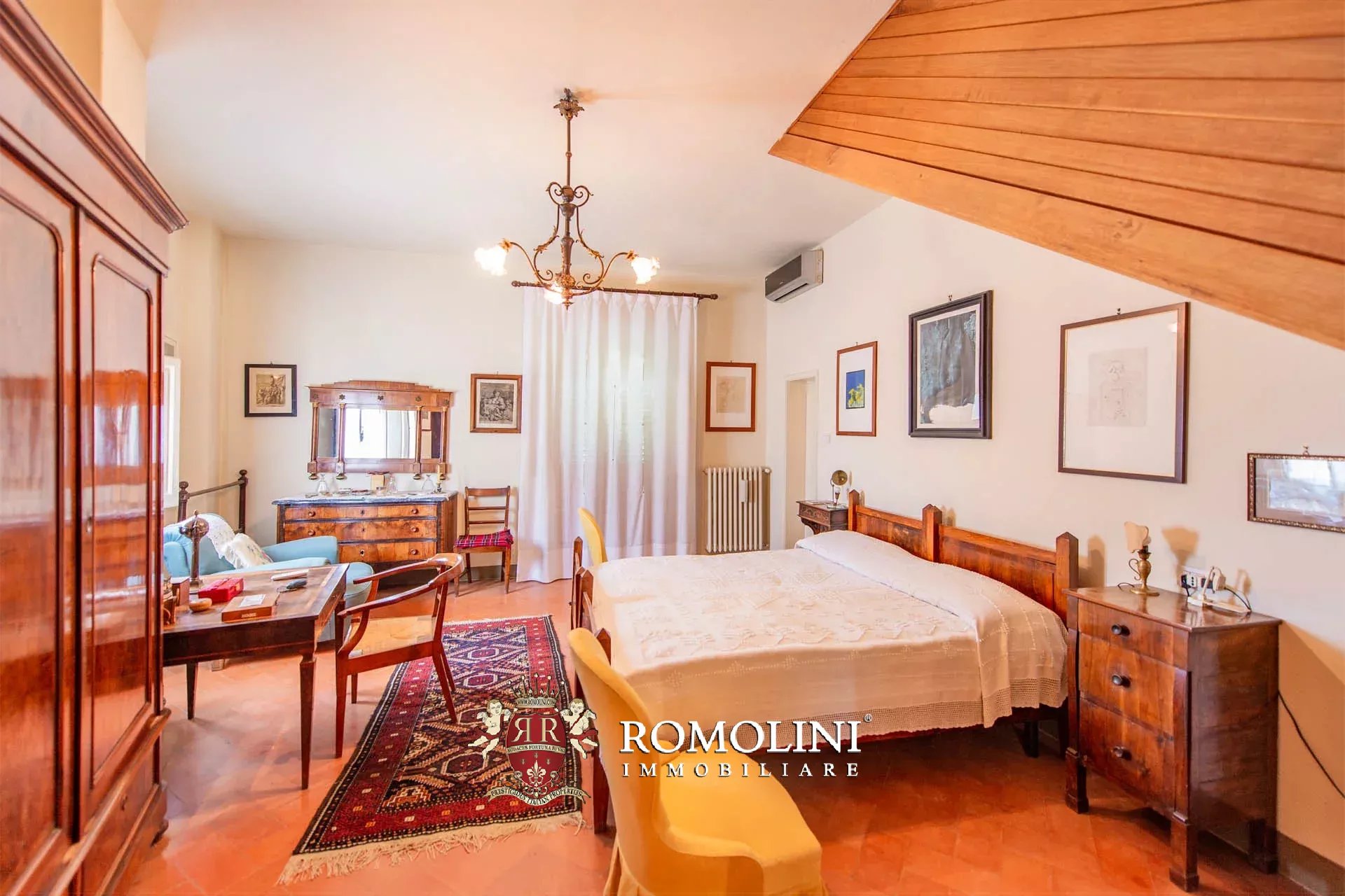 16 Bedroom Vineyard's Image 67